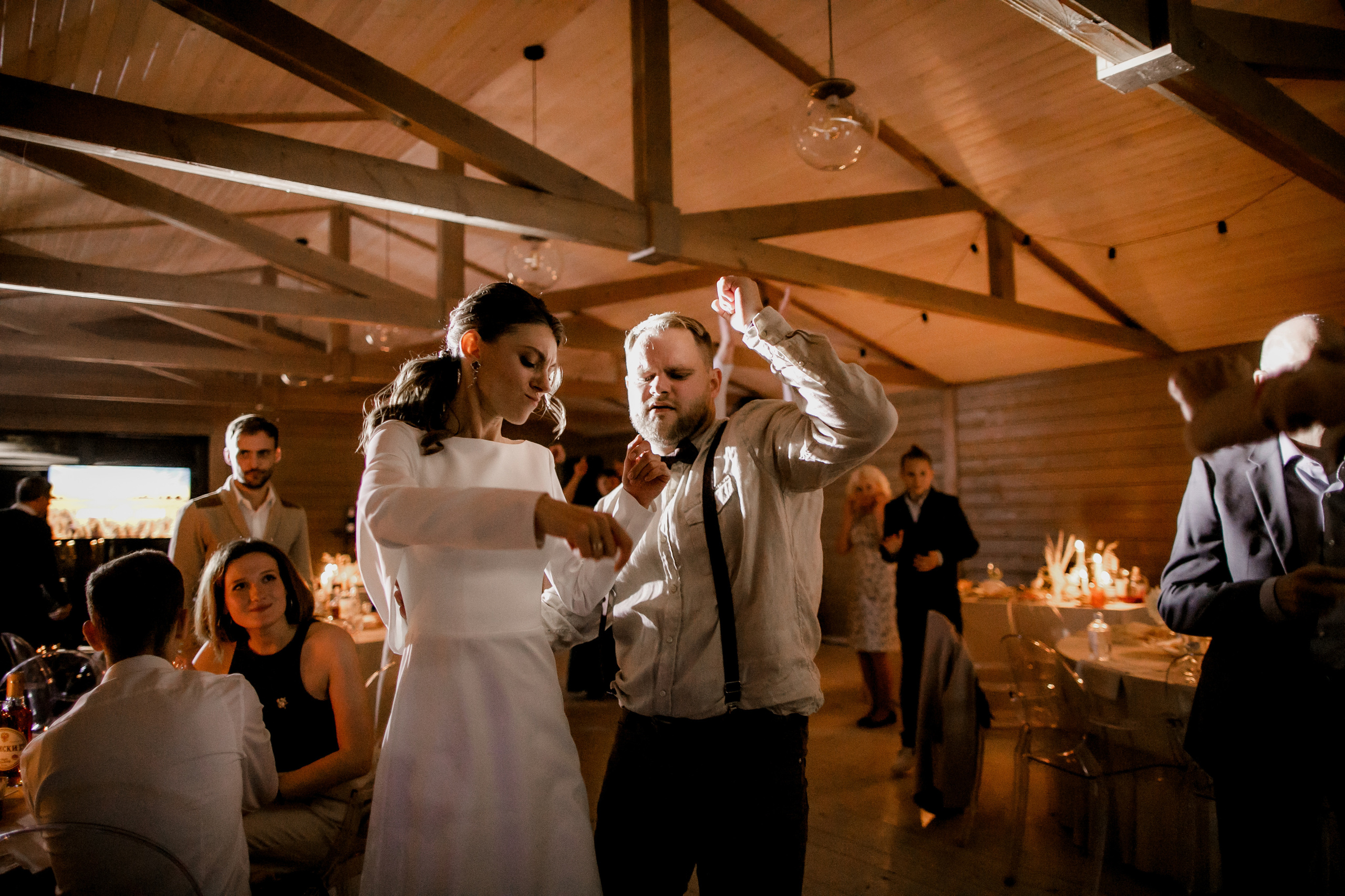 Свадебная вечеринка на загородной пощадке. Свадебный фотограф Марина Назарова Москва