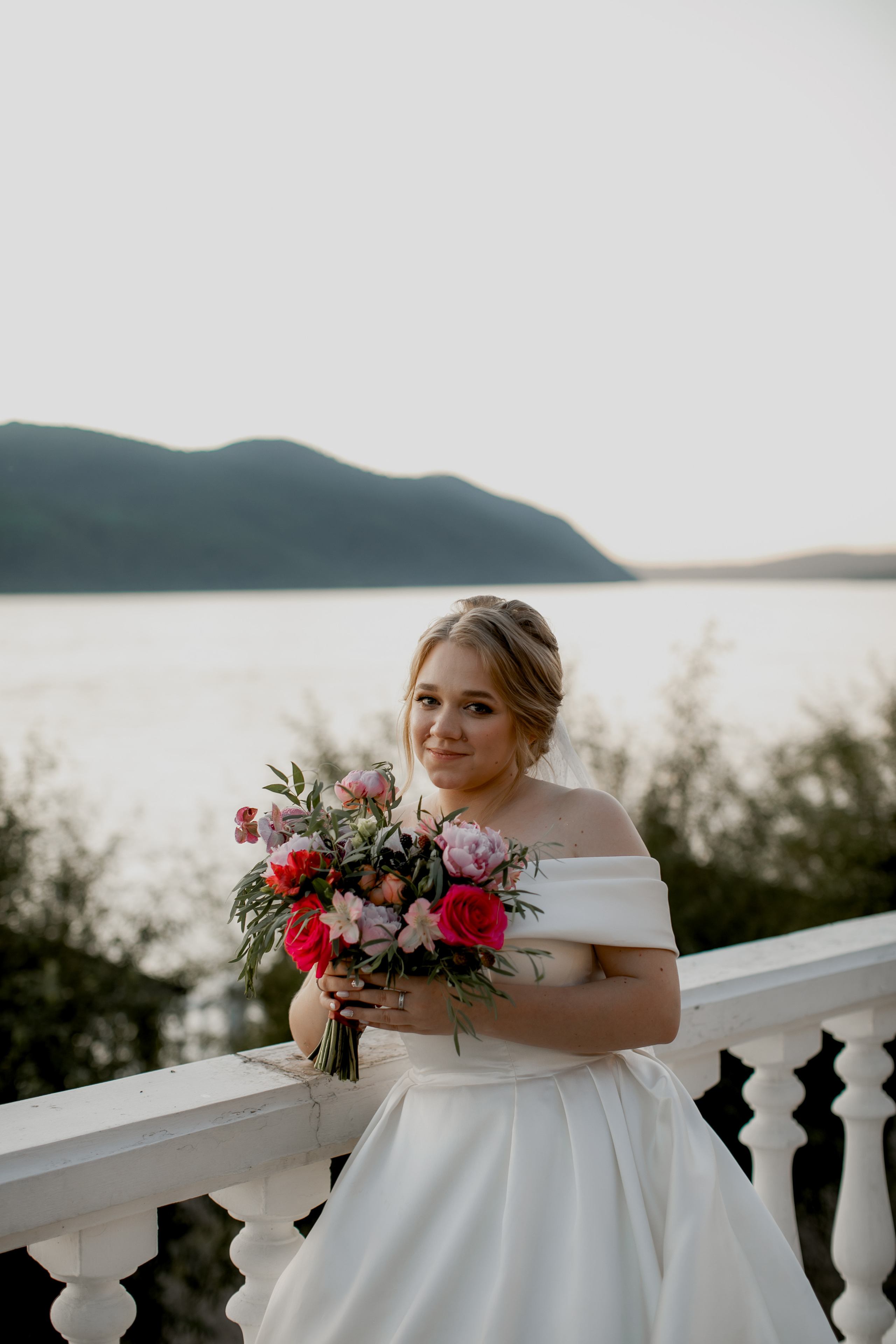 Свадьба на озере Байкал!. Свадебный фотограф Марина Назарова Москва