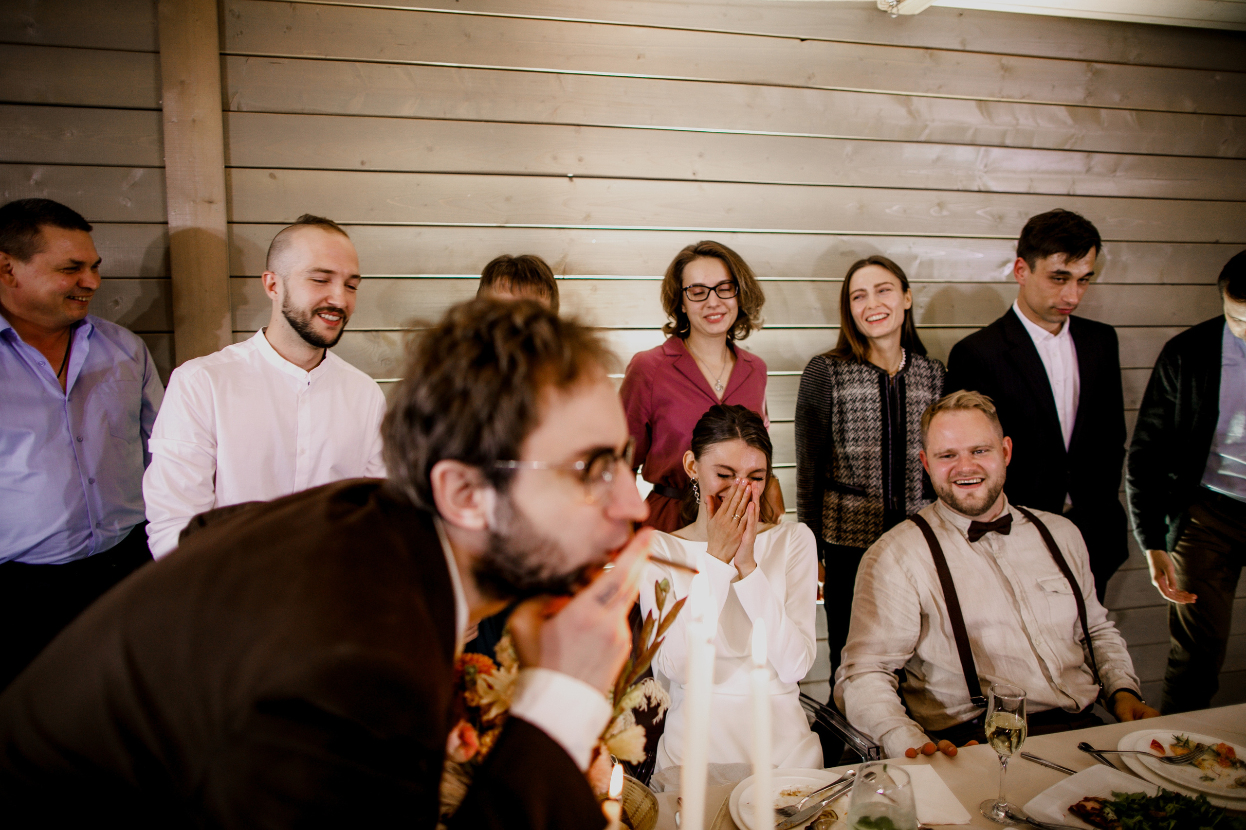 Свадебная вечеринка на загородной пощадке. Свадебный фотограф Марина Назарова Москва