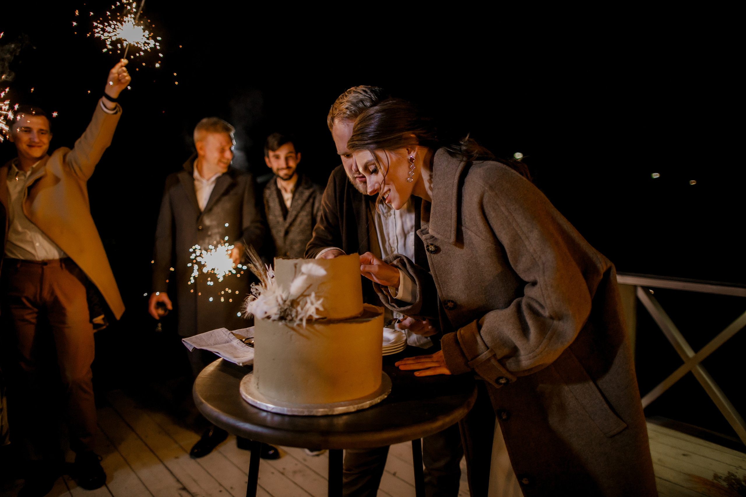 Свадебная вечеринка на загородной пощадке. Свадебный фотограф Марина Назарова Москва