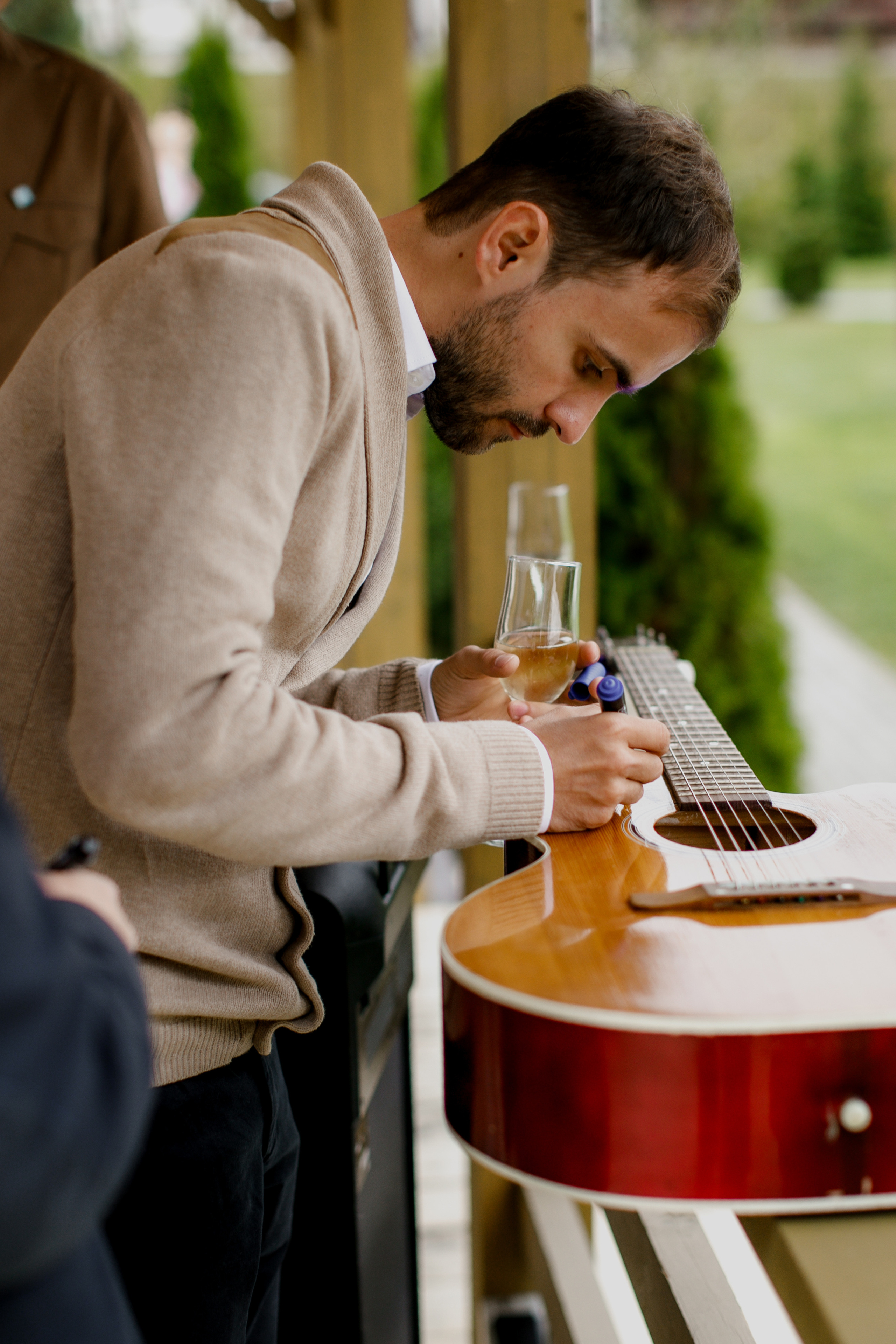 Свадебная вечеринка на загородной пощадке. Свадебный фотограф Марина Назарова Москва
