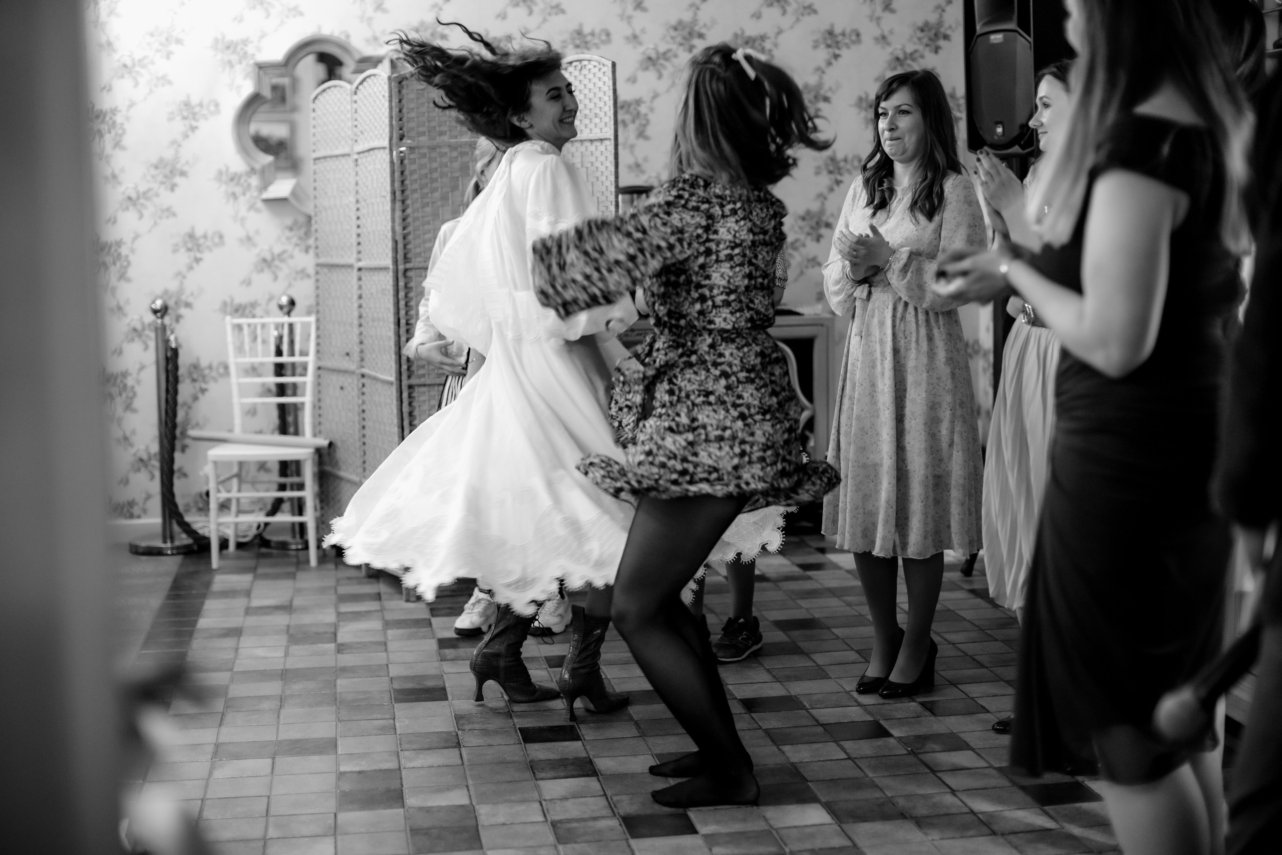 Свадьба в горах Архыза. Свадебный фотограф Марина Назарова Москва