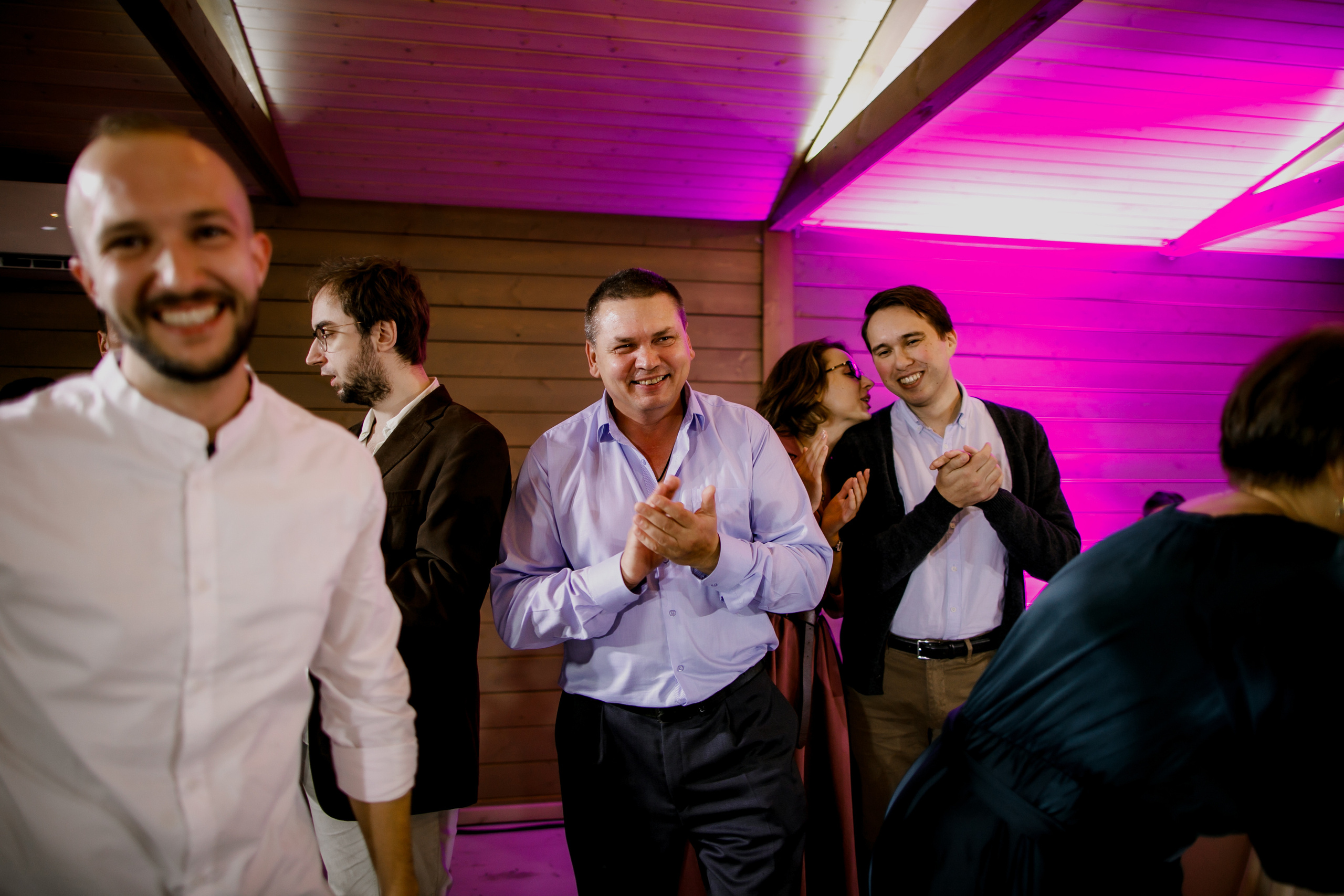 Свадебная вечеринка на загородной пощадке. Свадебный фотограф Марина Назарова Москва