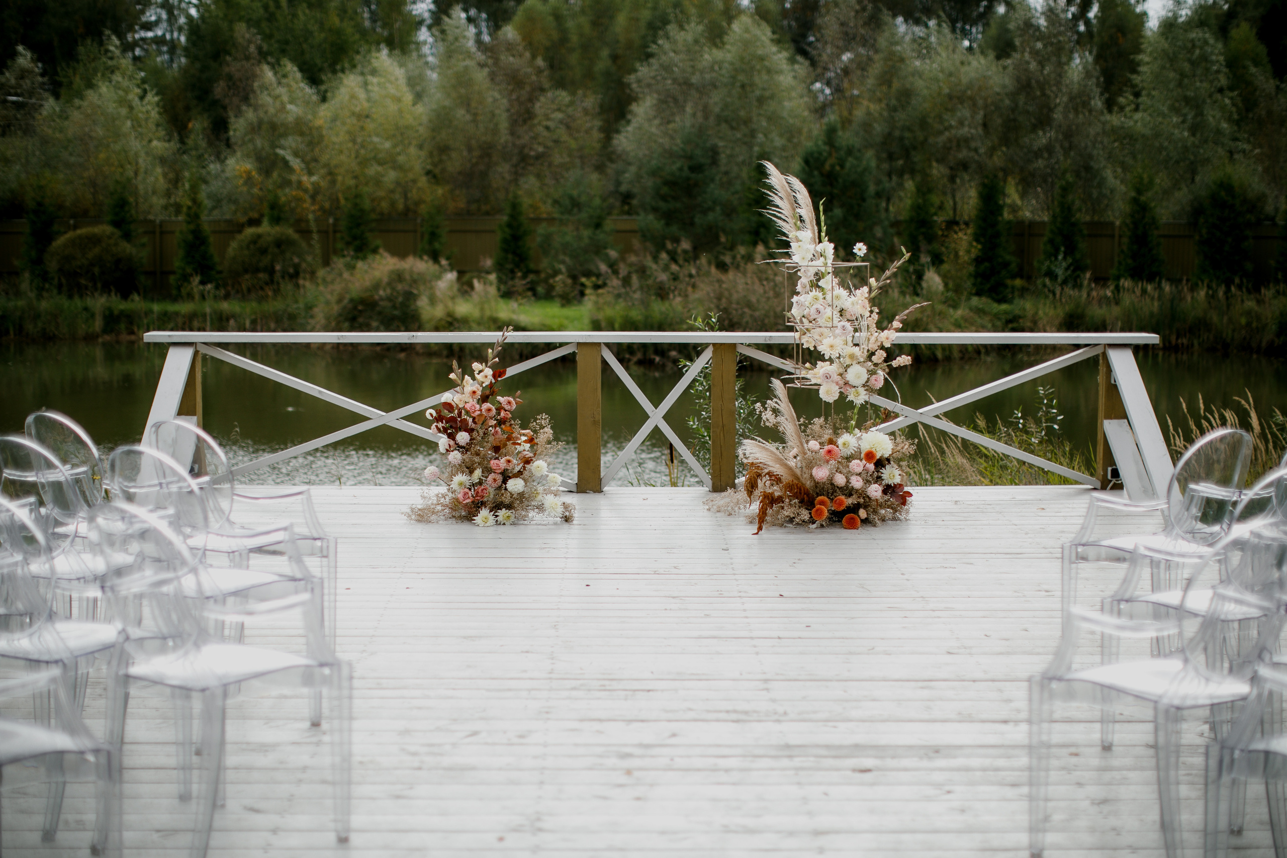 Свадебная вечеринка на загородной пощадке. Свадебный фотограф Марина Назарова Москва