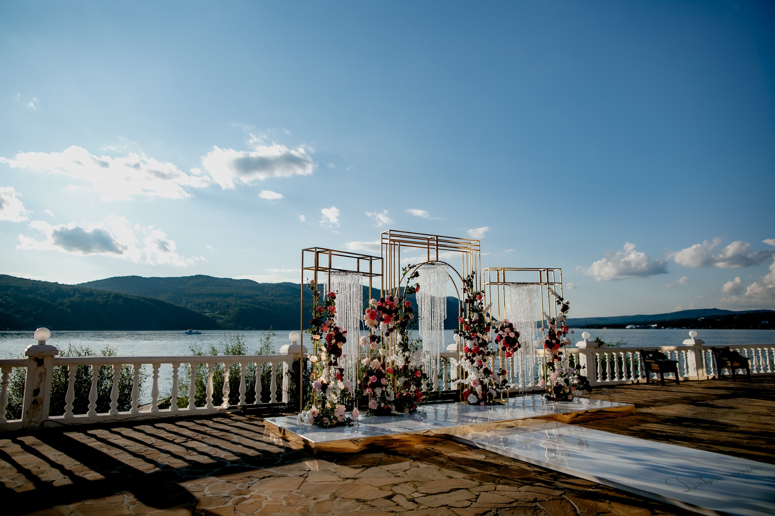 Свадьба на озере Байкал!. Свадебный фотограф Марина Назарова Москва