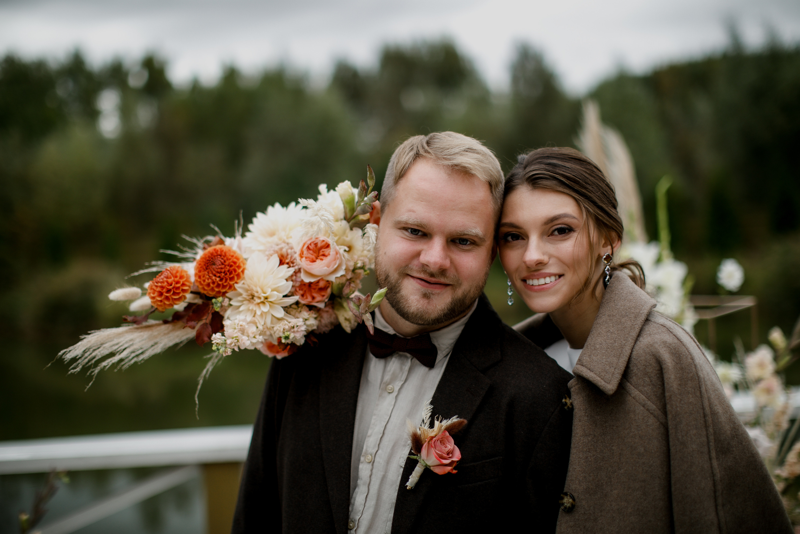 Свадебная вечеринка на загородной пощадке. Свадебный фотограф Марина Назарова Москва