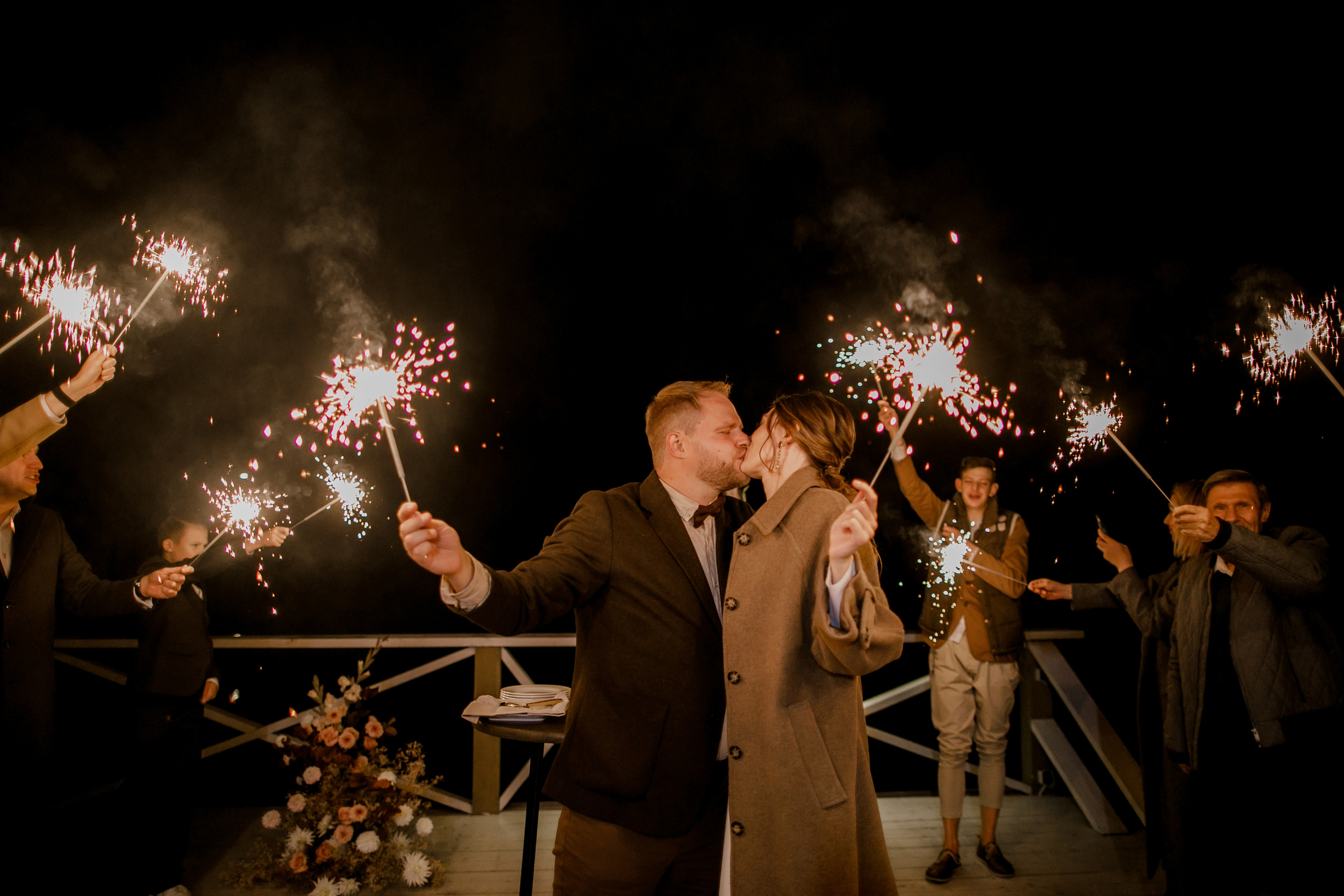 Свадебная вечеринка на загородной пощадке. Свадебный фотограф Марина Назарова Москва