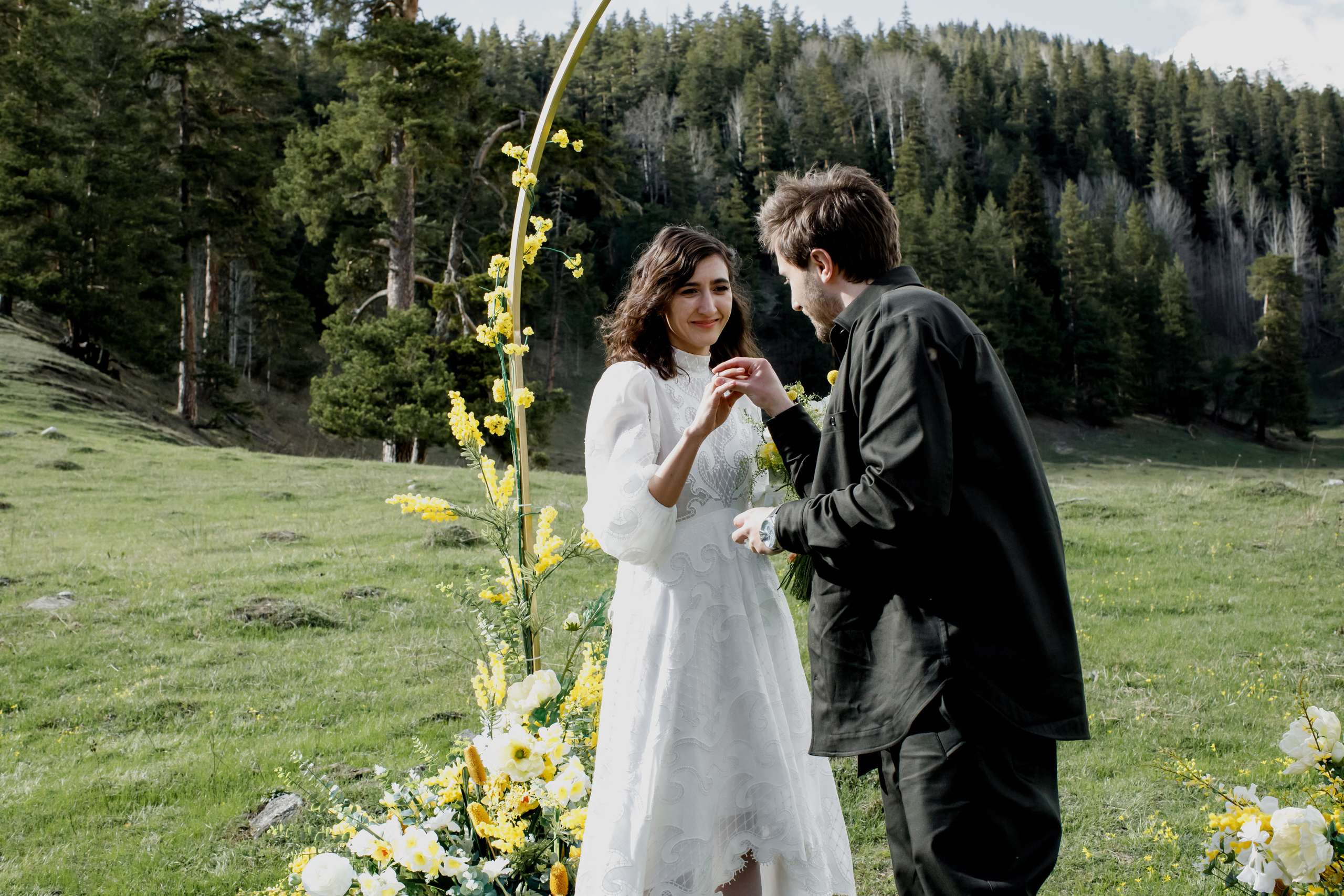 Свадьба в горах Архыза. Свадебный фотограф Марина Назарова Москва