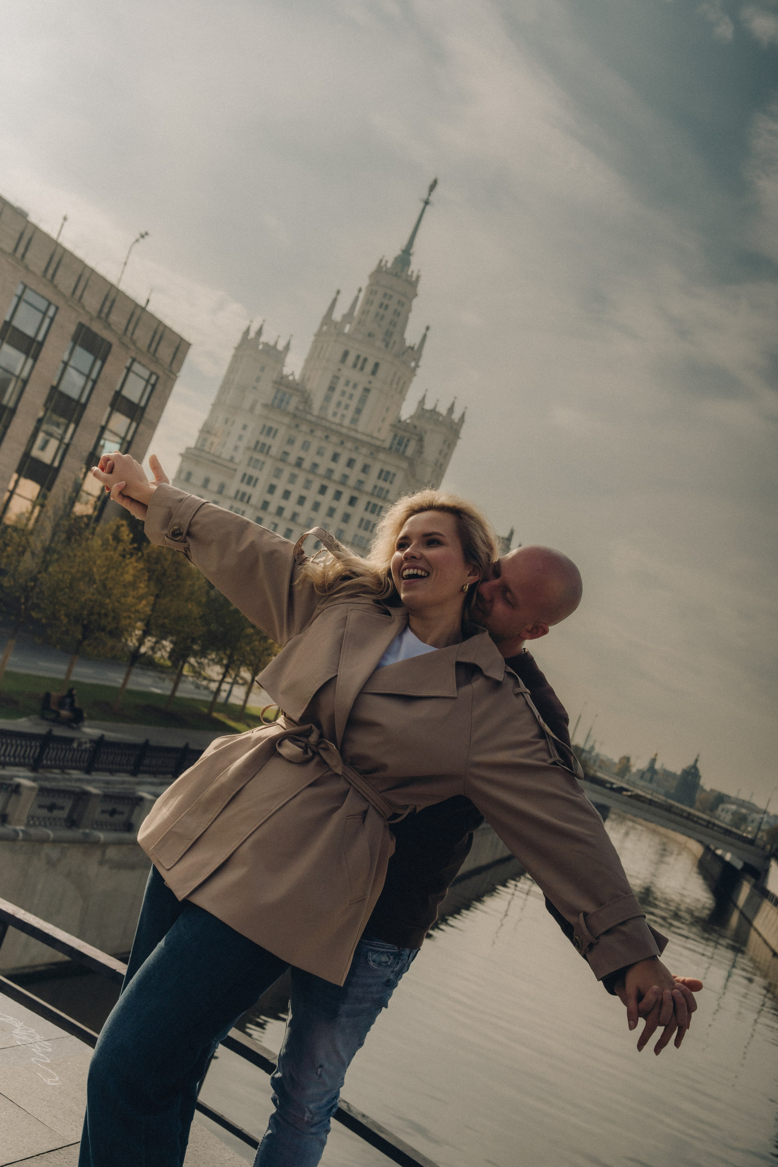 V & R | городская парная фотосессия. Портретный фотограф Москва