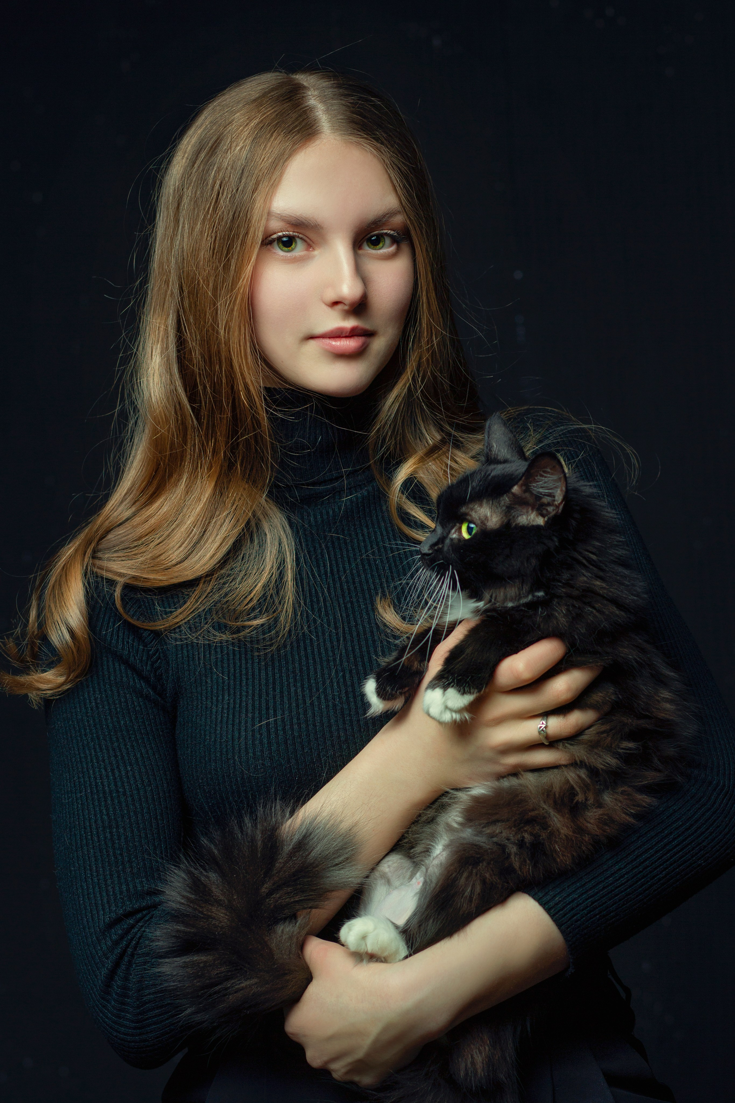 ЖЕНСКИЙ ПОРТРЕТ. Главная