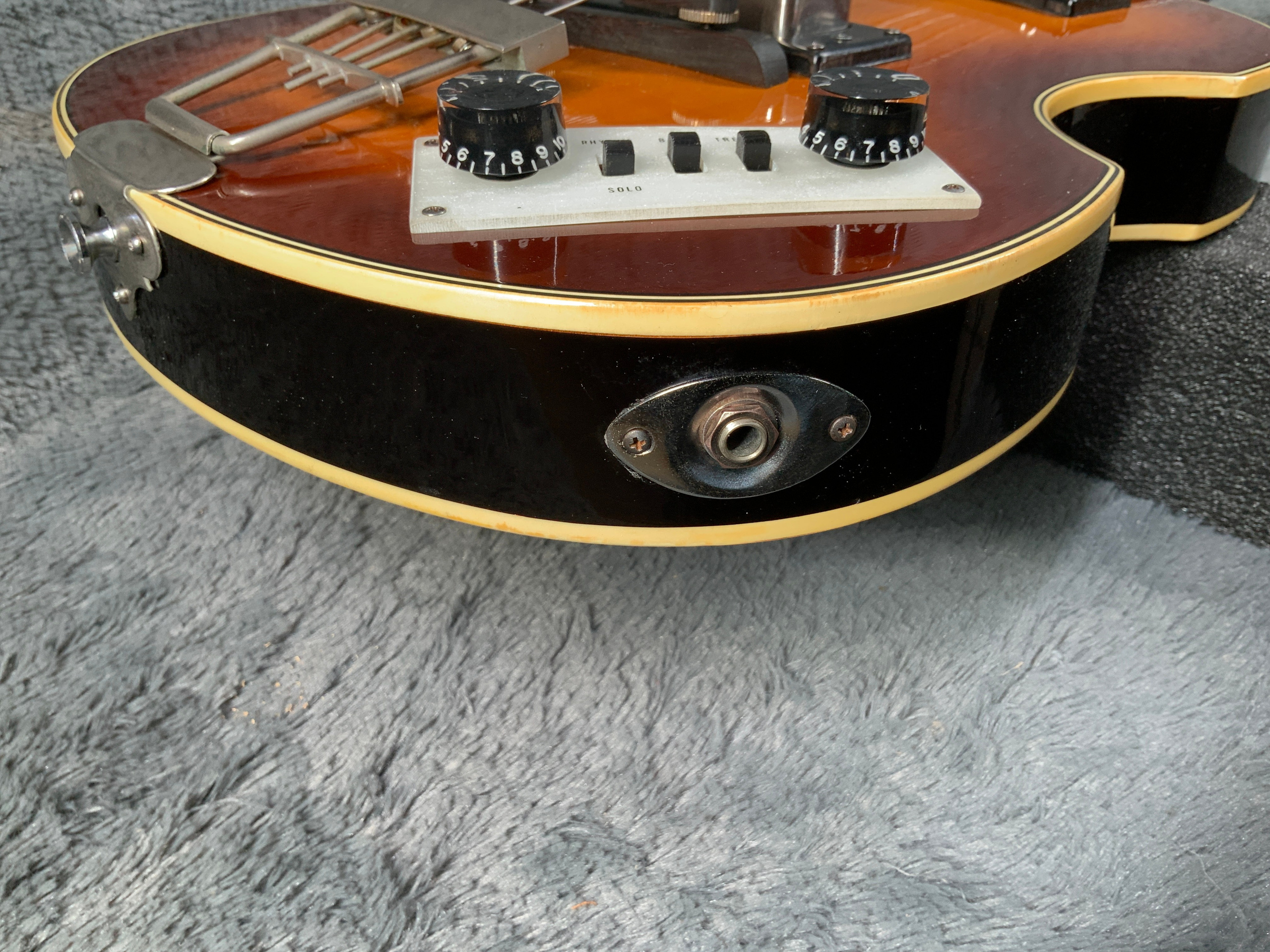 Norwegian Wood Vaio Bass