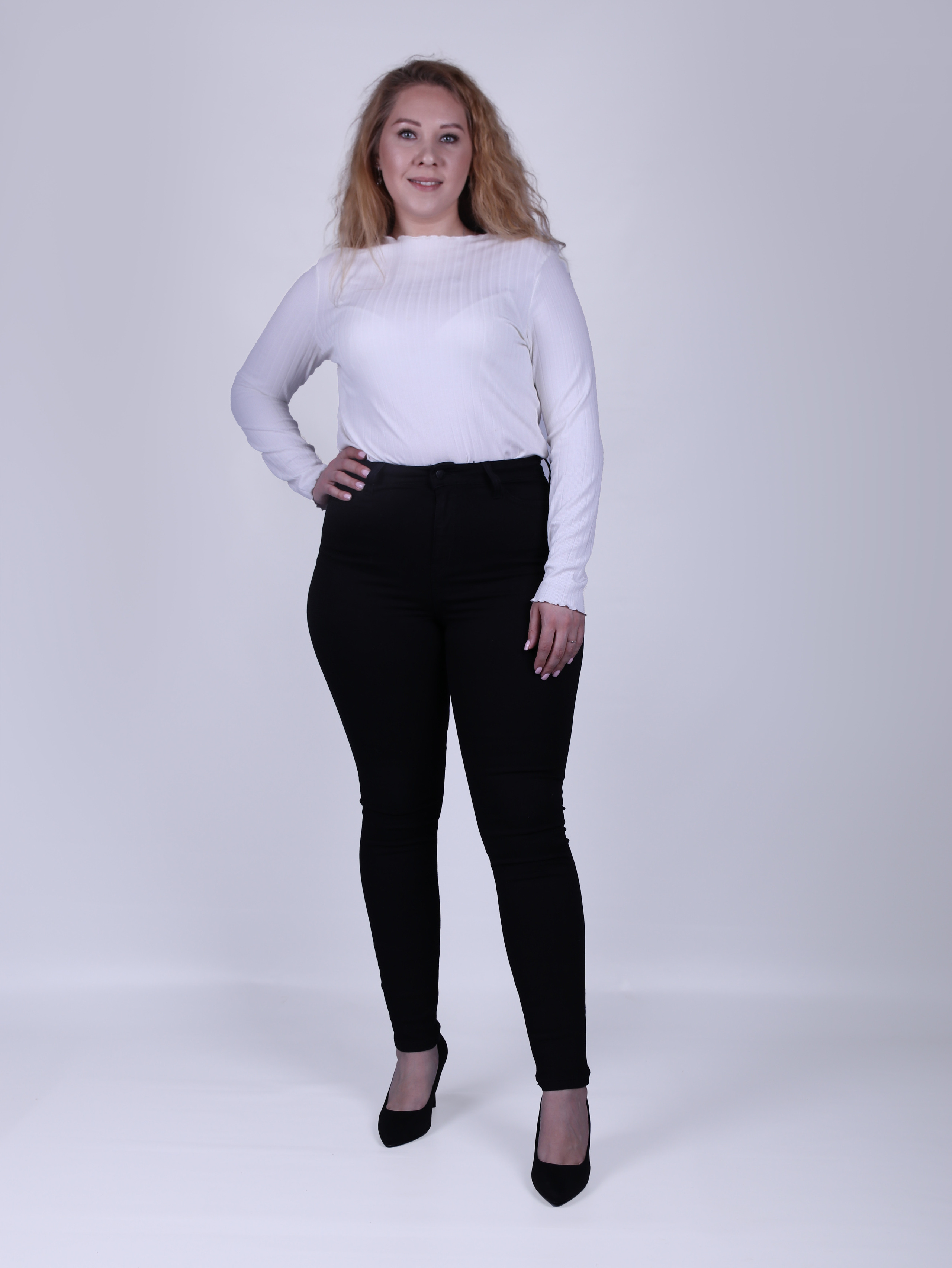 Модель plus size для предметной съемки Алина Д Н.Новгород | Sale Easy