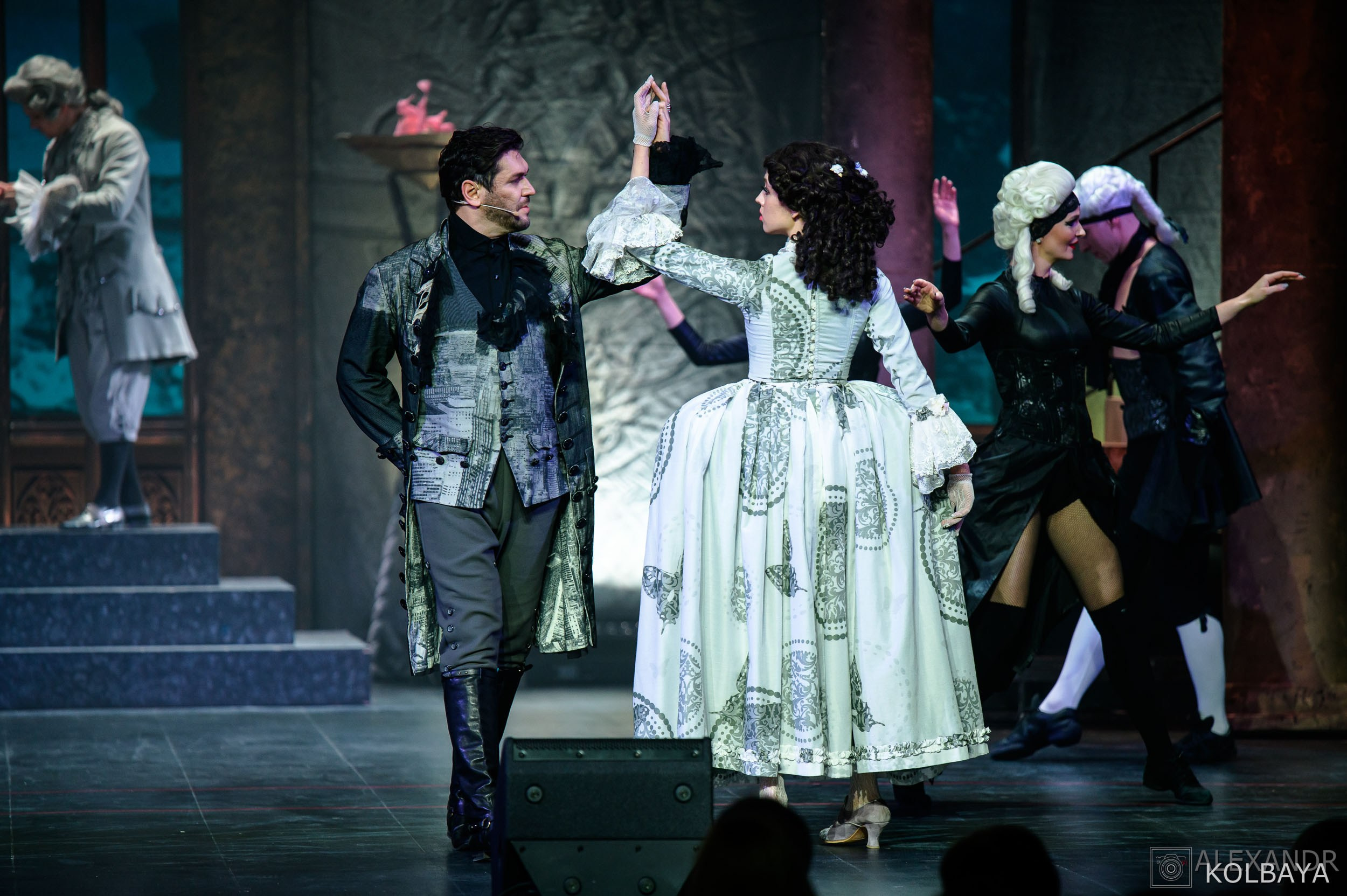 Опасные связи. Концертный и театральный репортажный фотограф в Москве Александр Колбая