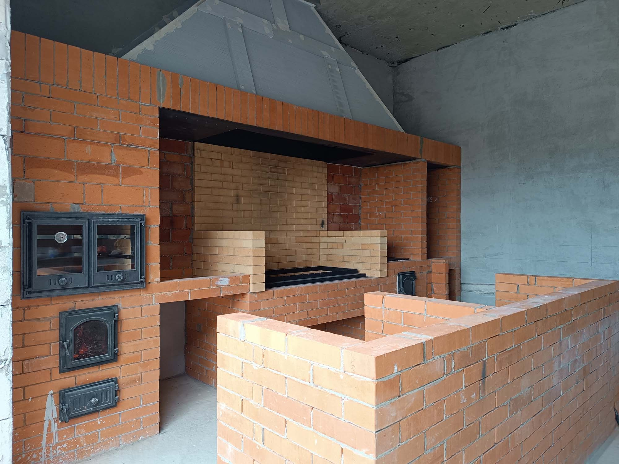 Комплекс барбекю. Огонь и Камень — Печи, Камины, Мангалы, Барбекю