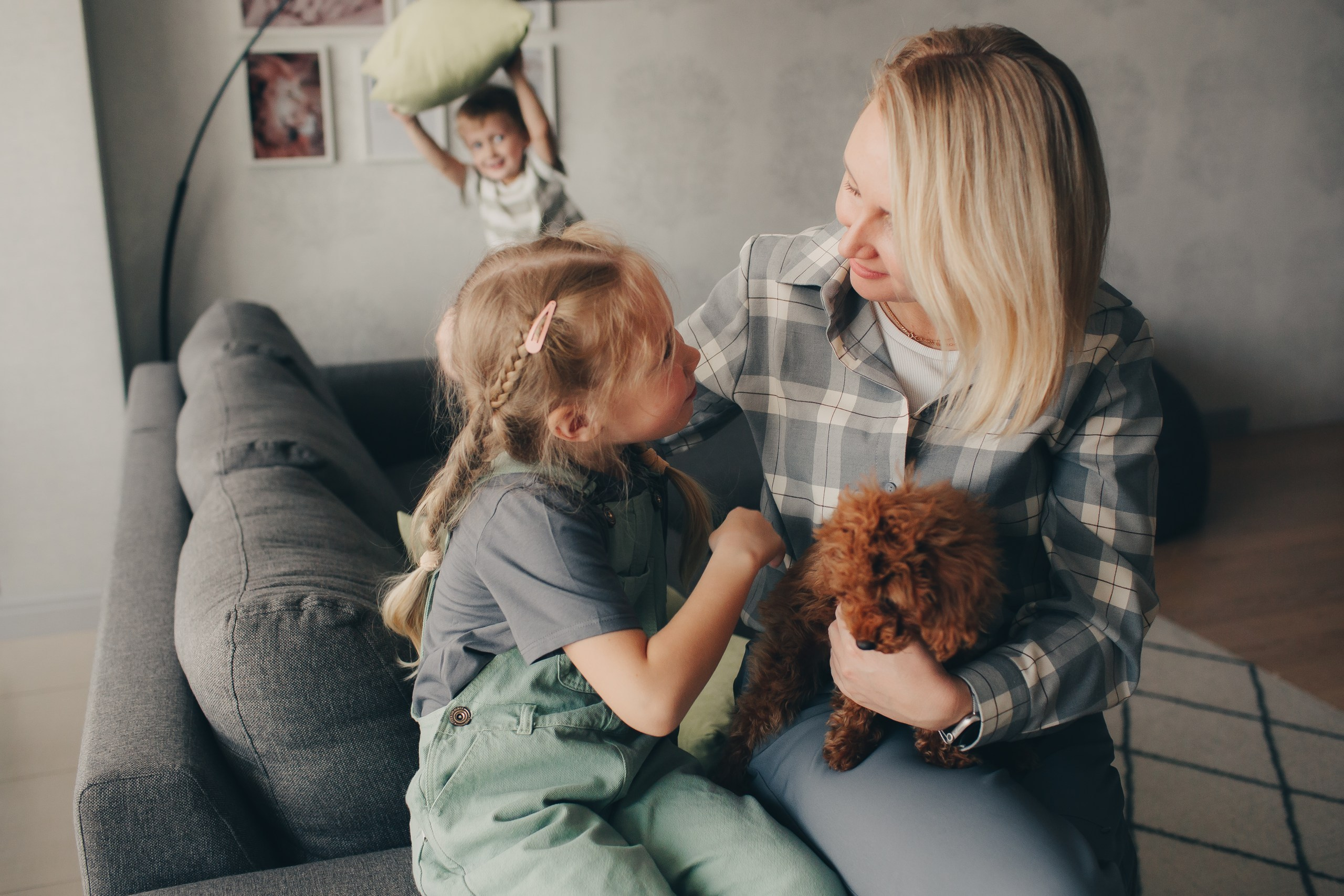 Семейная фотосессия со щенком. Фотограф Евгения Мальцева, Архангельск