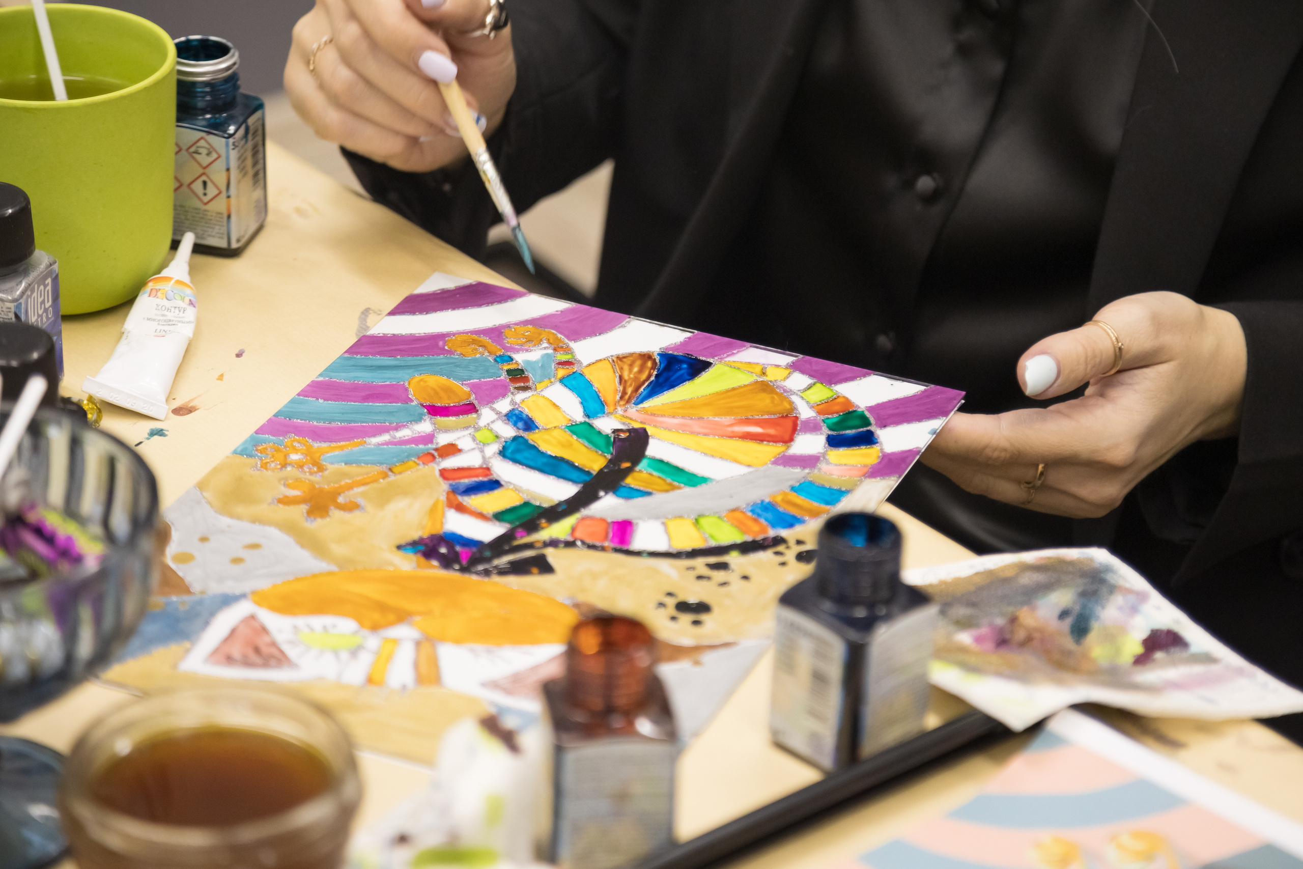 МАСТЕР-КЛАСС ПО ВИТРАЖНОЙ РОСПИСИ. Кризисный и телесно-ориентированный психолог в Москве Печора Катерина✨