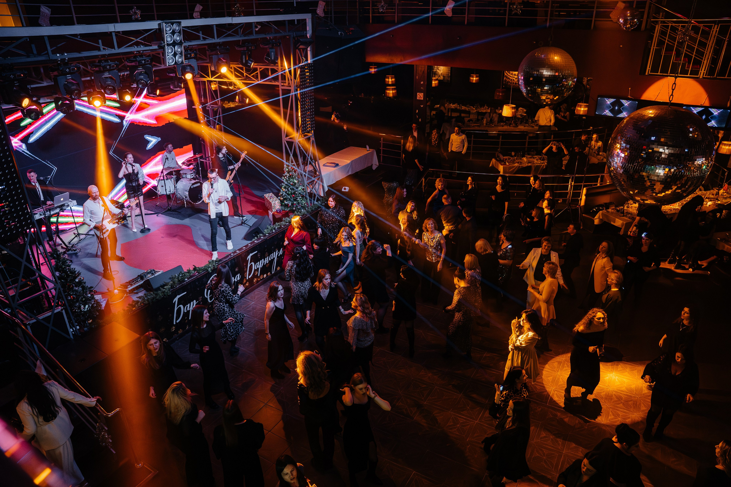 Корпоратив «СОВКОМБАНК». Свадебный фотограф Барнаул Алексей Павлов