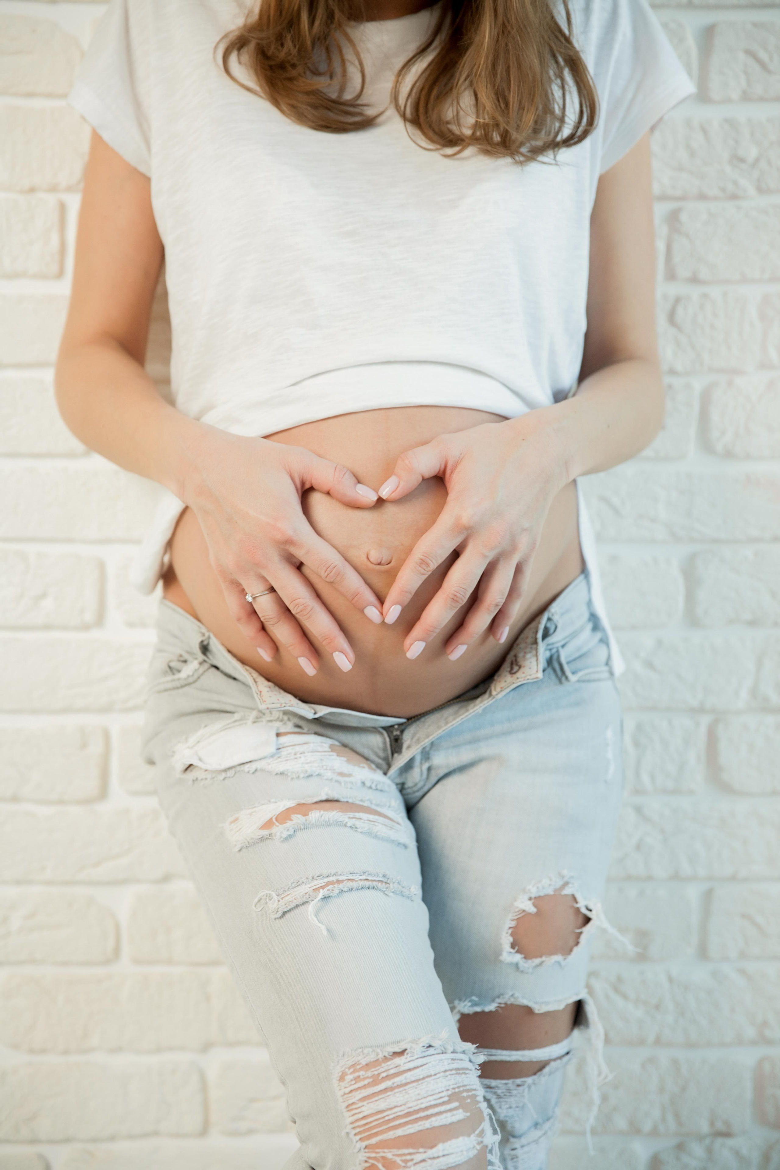 Профессиональная фотосессия беременности. Фотостудия Алматы. Семейная и детская фотостудия Family studio.Фотограф Алматы