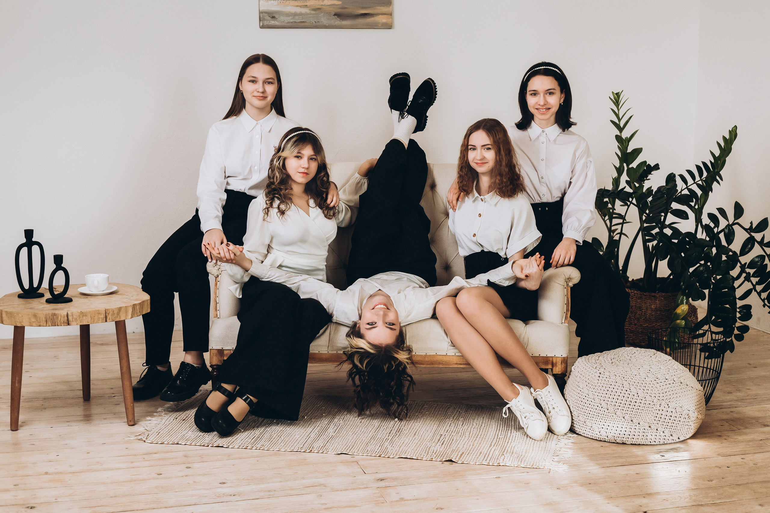 Выпускной класс на альбомы в студии. Портретный и семейный фотограф в Саратове Елена Шустова