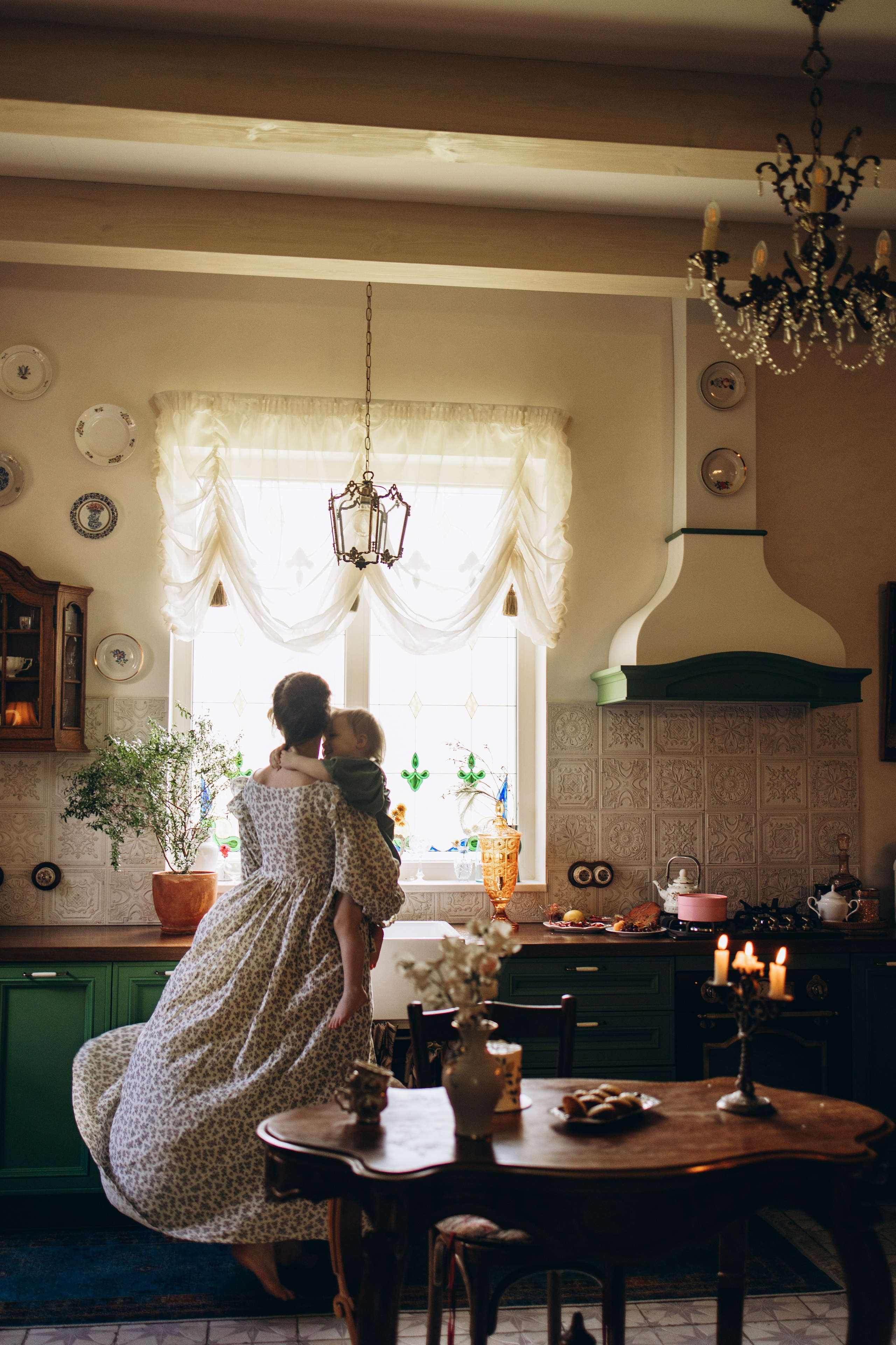 Художницы Настя и Тонечка в Villa Rossa. Семейный фотограф в Москве Марина Петра