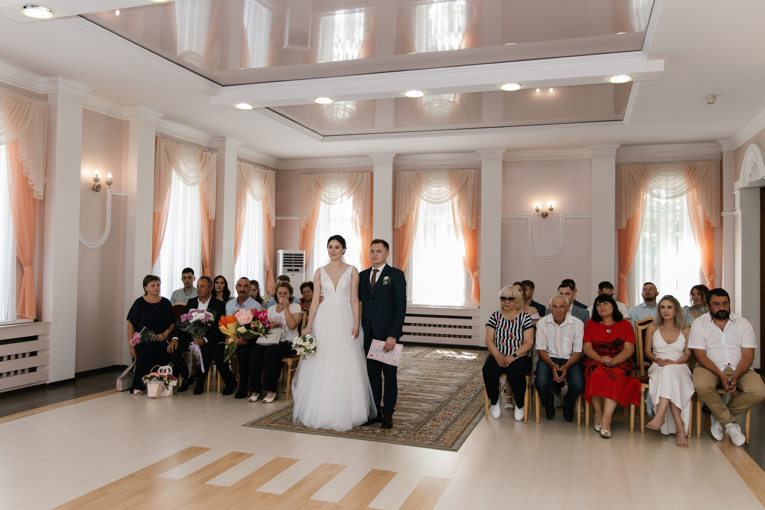 Алёна и Денис (полный день). Фотограф в Барнауле Юлия Садвокасова