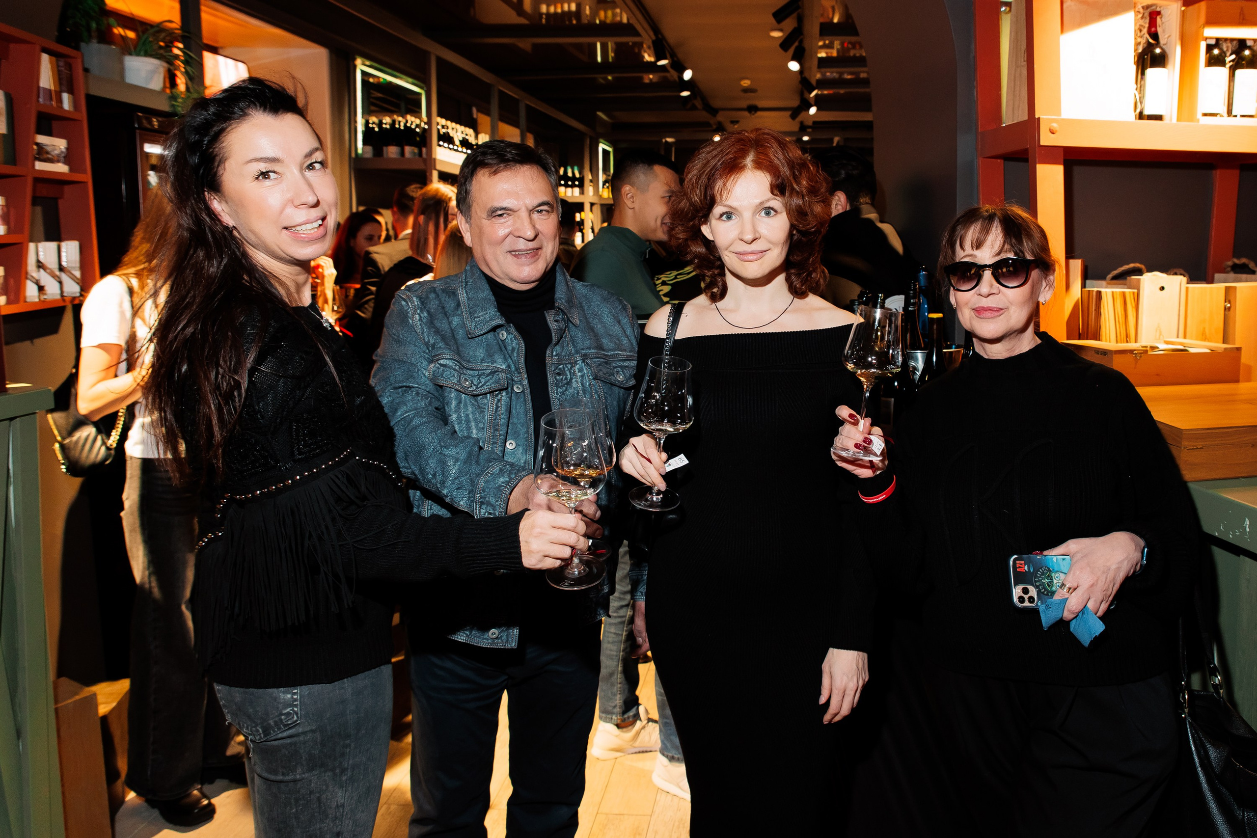 ВИНОТЕКА = ЭНОТЕКА [11 ЛЕТ]. СВОИ. ФОТООТЧЕТЫ-СОБЫТИЯ-МЕСТА