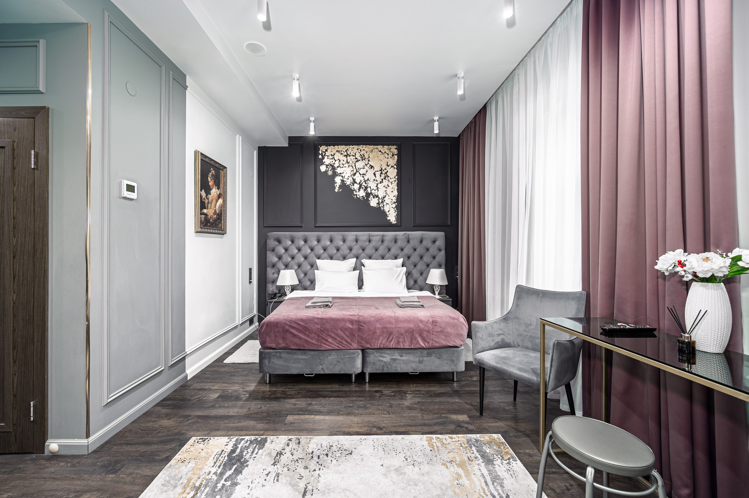 Классический номер отеля Acqualina. Интерьерный фотограф. Фото- видеосъемка недвижимости Санкт-Петербург