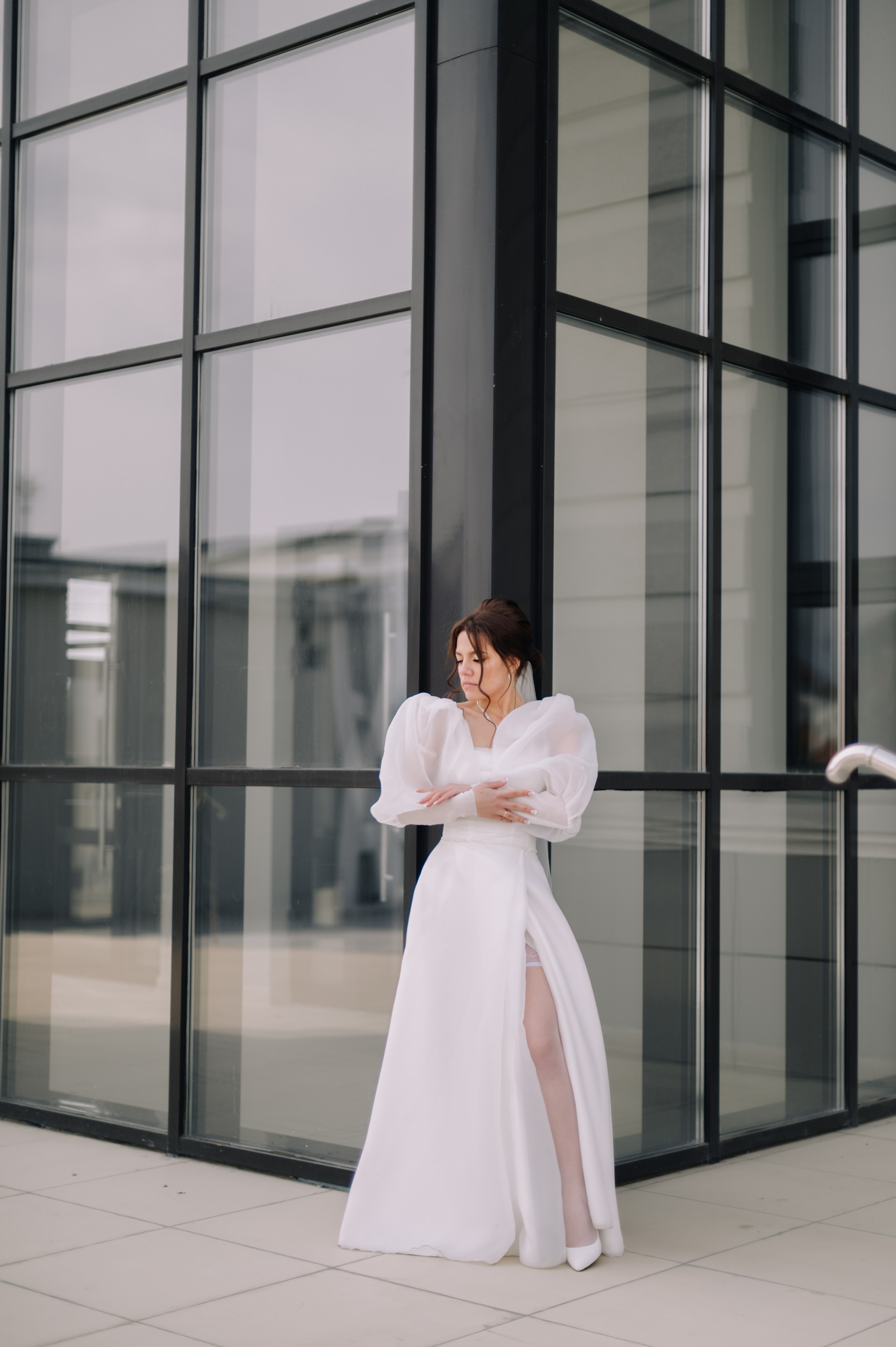 Свадебная прогулка у Драмтеатра. Фотограф в Абакане и Минусинске