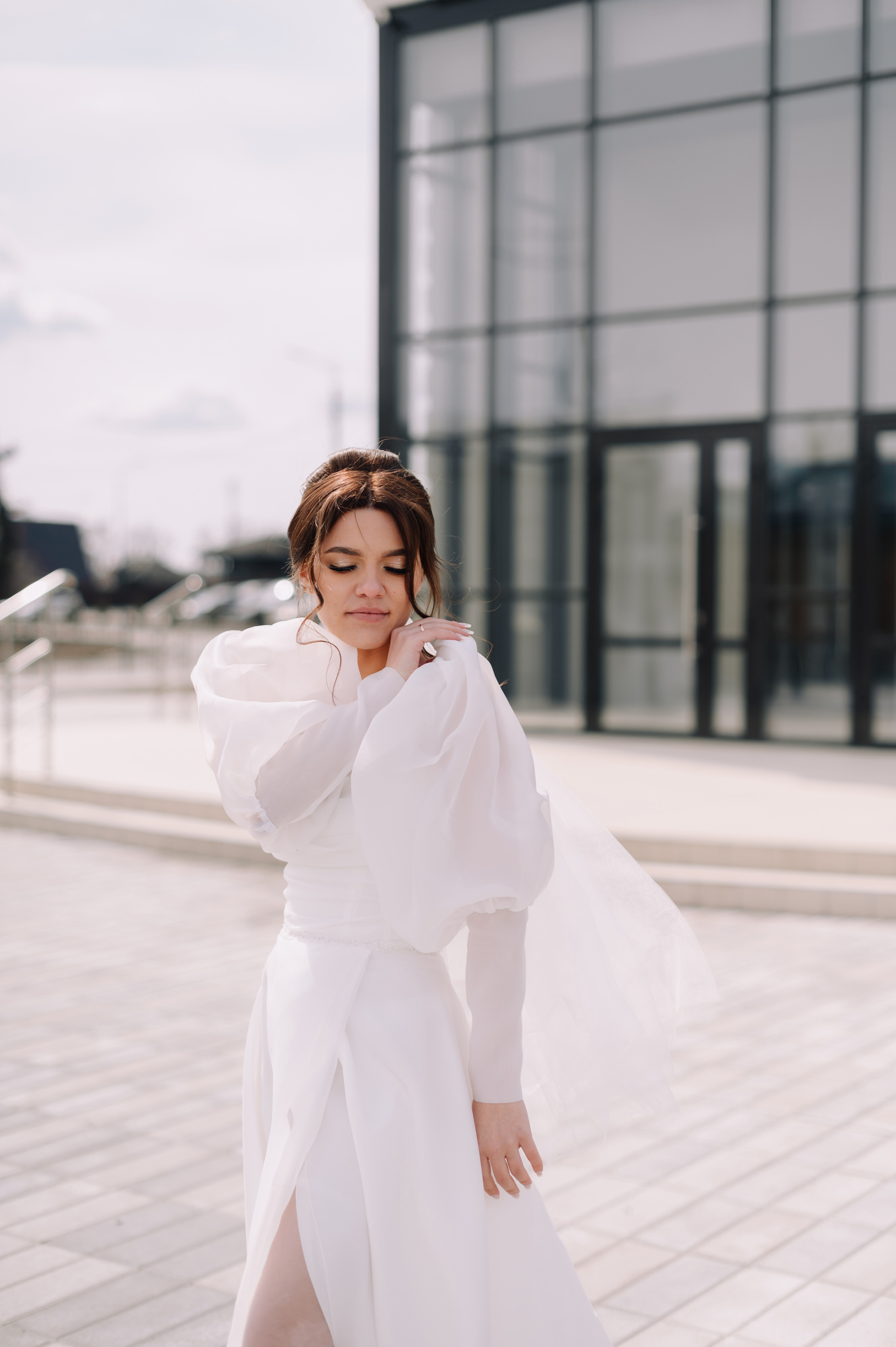 Свадебная прогулка у Драмтеатра. Фотограф в Абакане и Минусинске