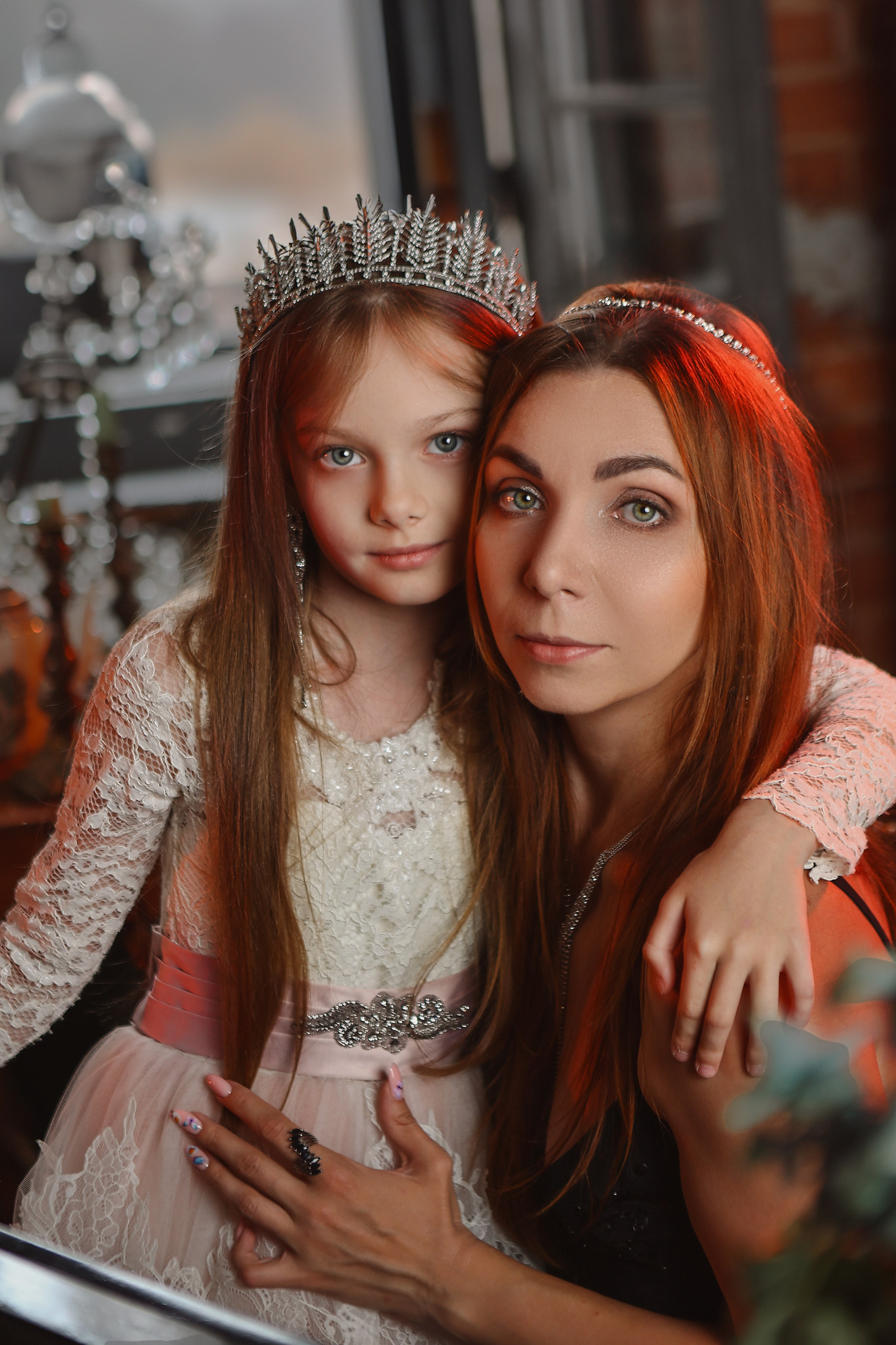 До конца августа снимаю мистическую сказку в локации МОХ. Фотограф Vivien Rocher г. Москва