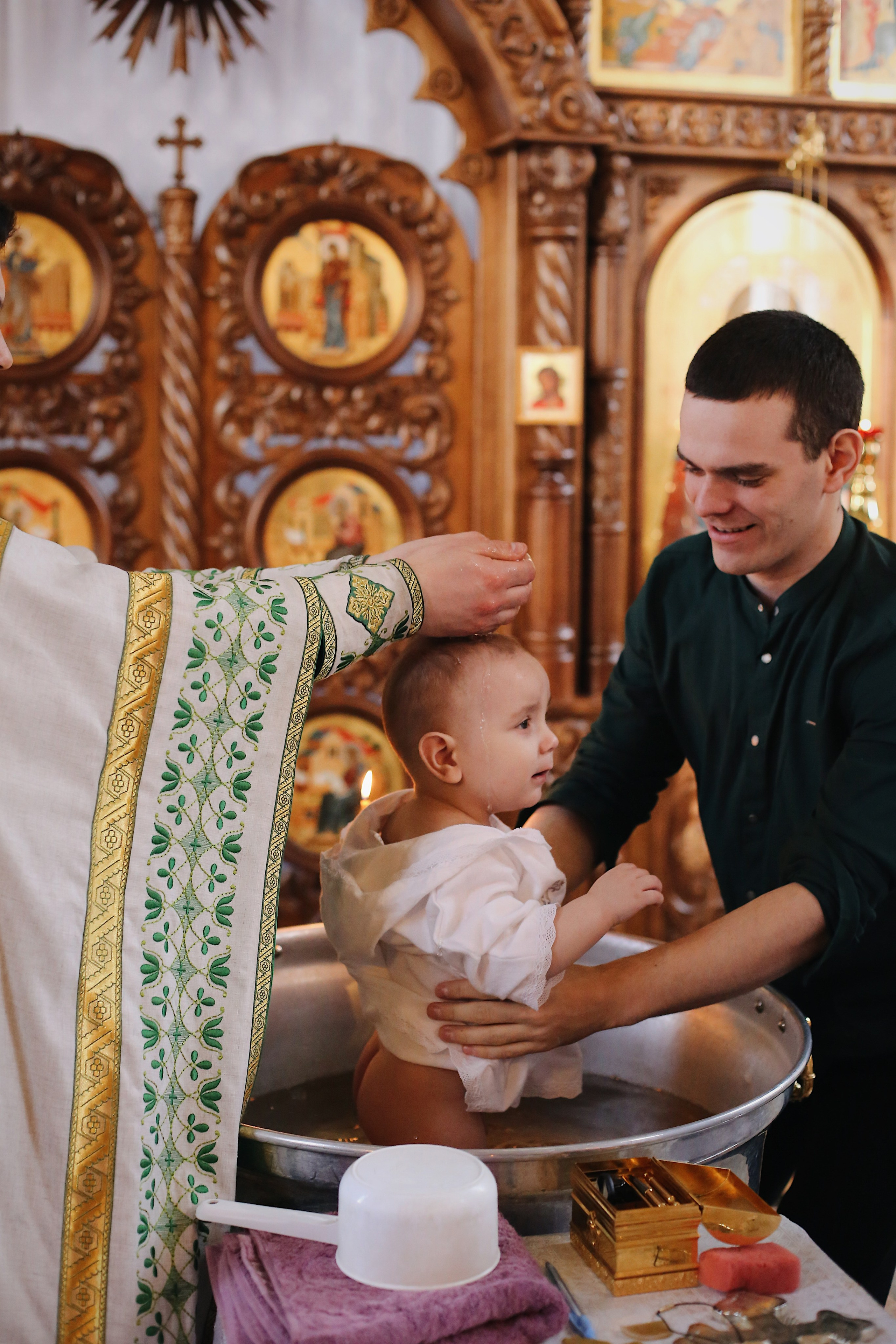 Таинство крещения Варвары & Савелия. Фотограф Пирумян Анна. г. Сургут, г. Воронеж