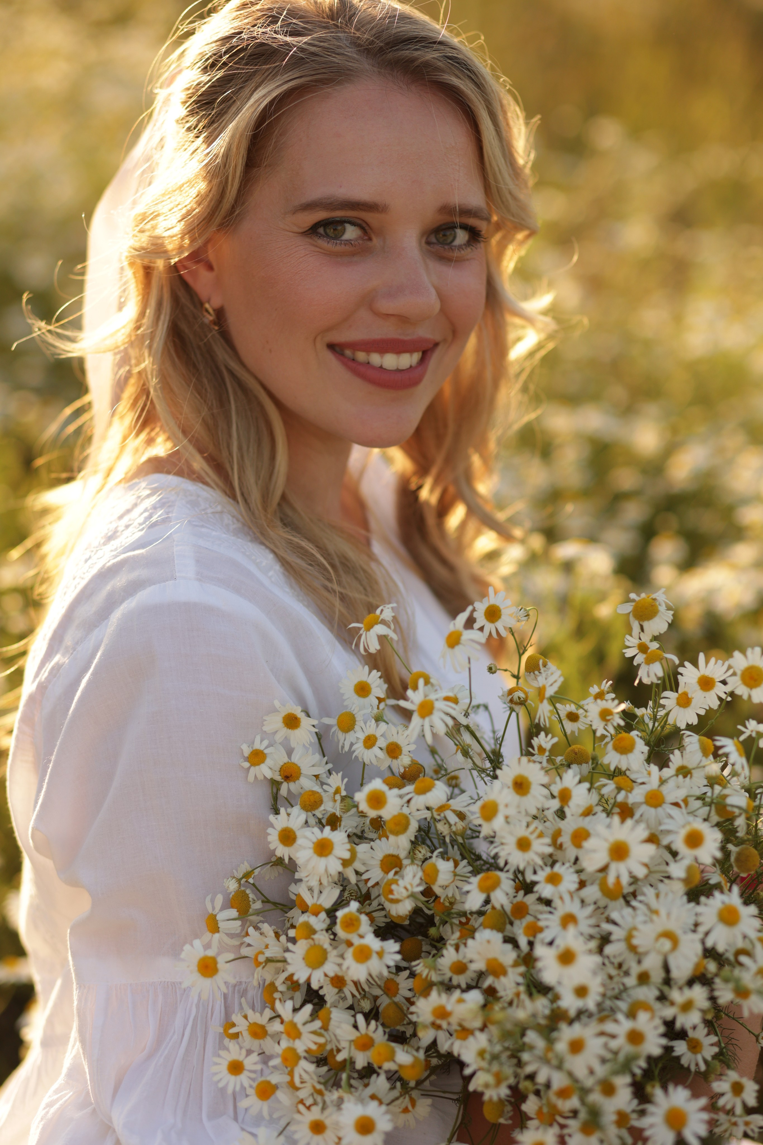 Вика и ромашки. Семейный фотограф в Саратове Юлия Охотникова
