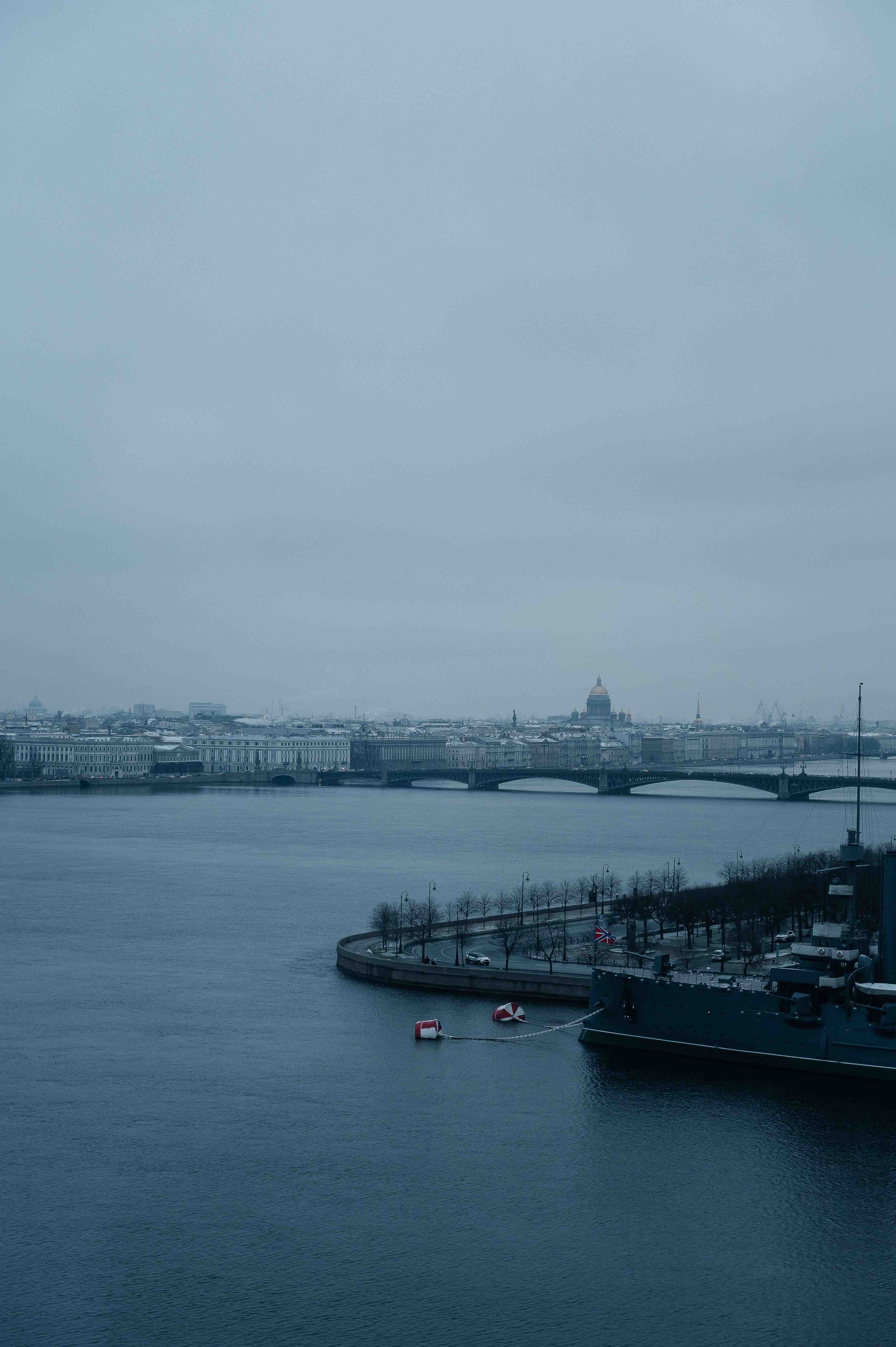 Утро невесты в гостинице. Свадебный и семейный фотограф в Котласе Никита Попов