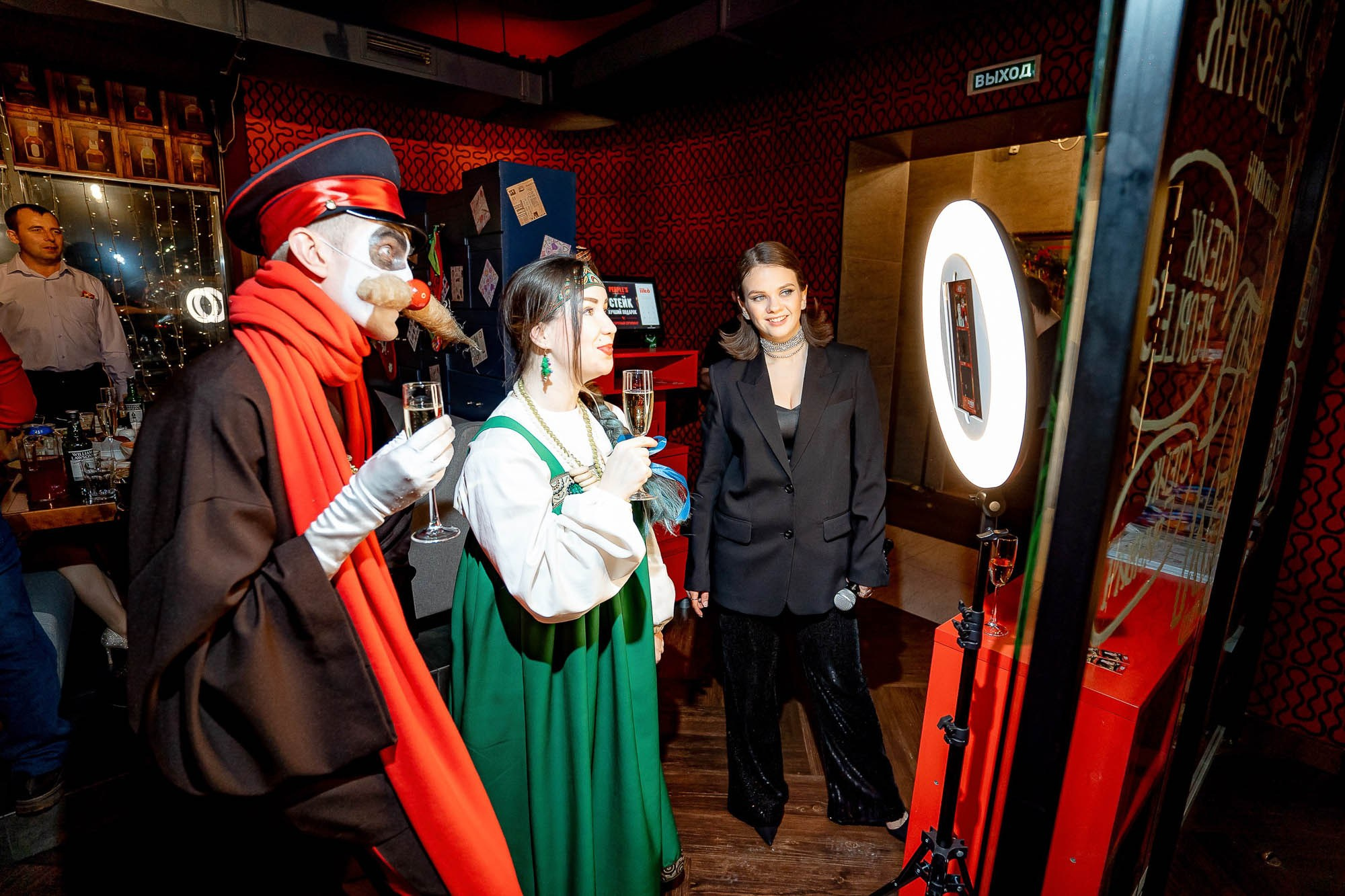 Новый год 2024 в Peoples. Сергей Кошкин. Репортажная и ивент-фотография в Сургуте