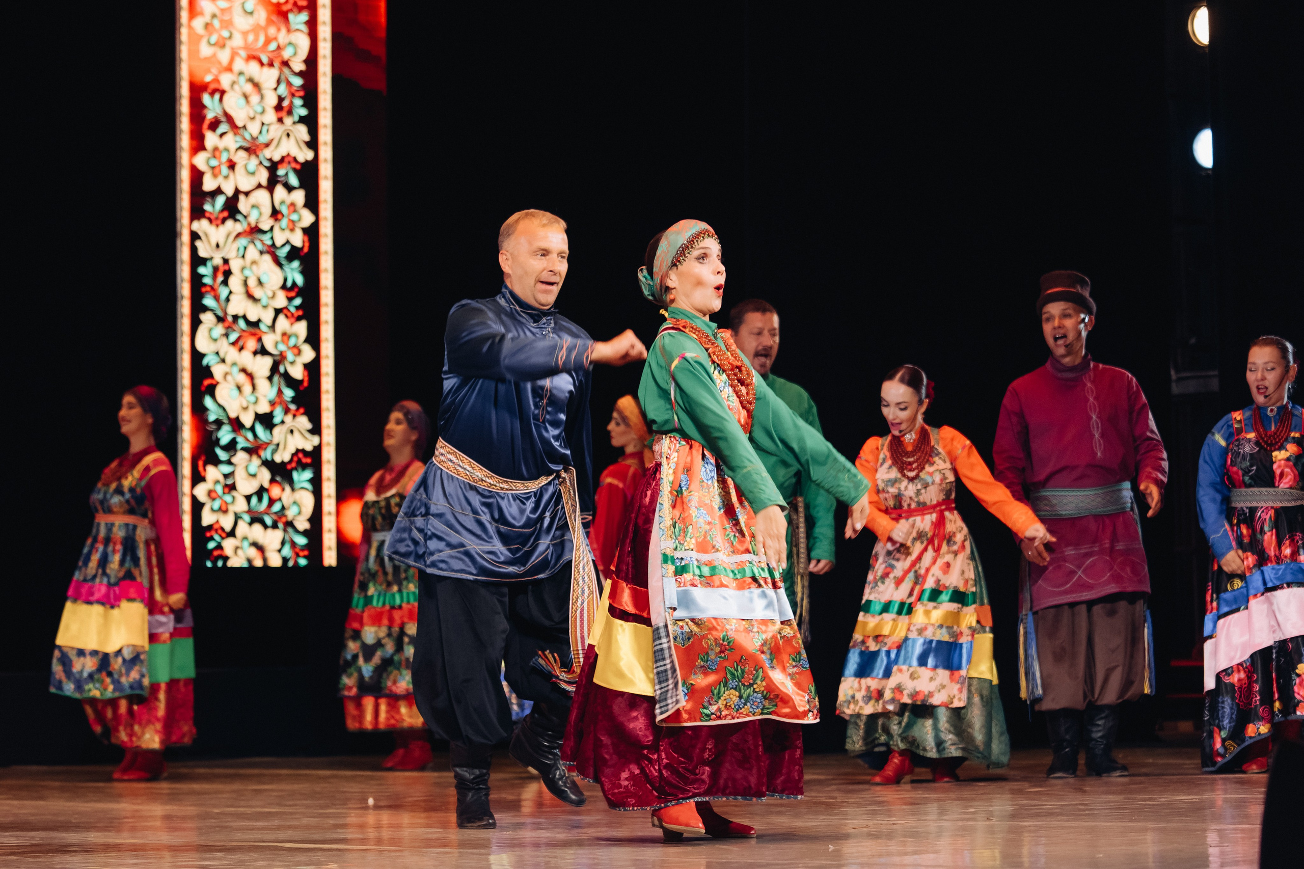 Лучший учитель родного языка и литературы 2025. Свадебный и семейный фотограф в Улан-Удэ