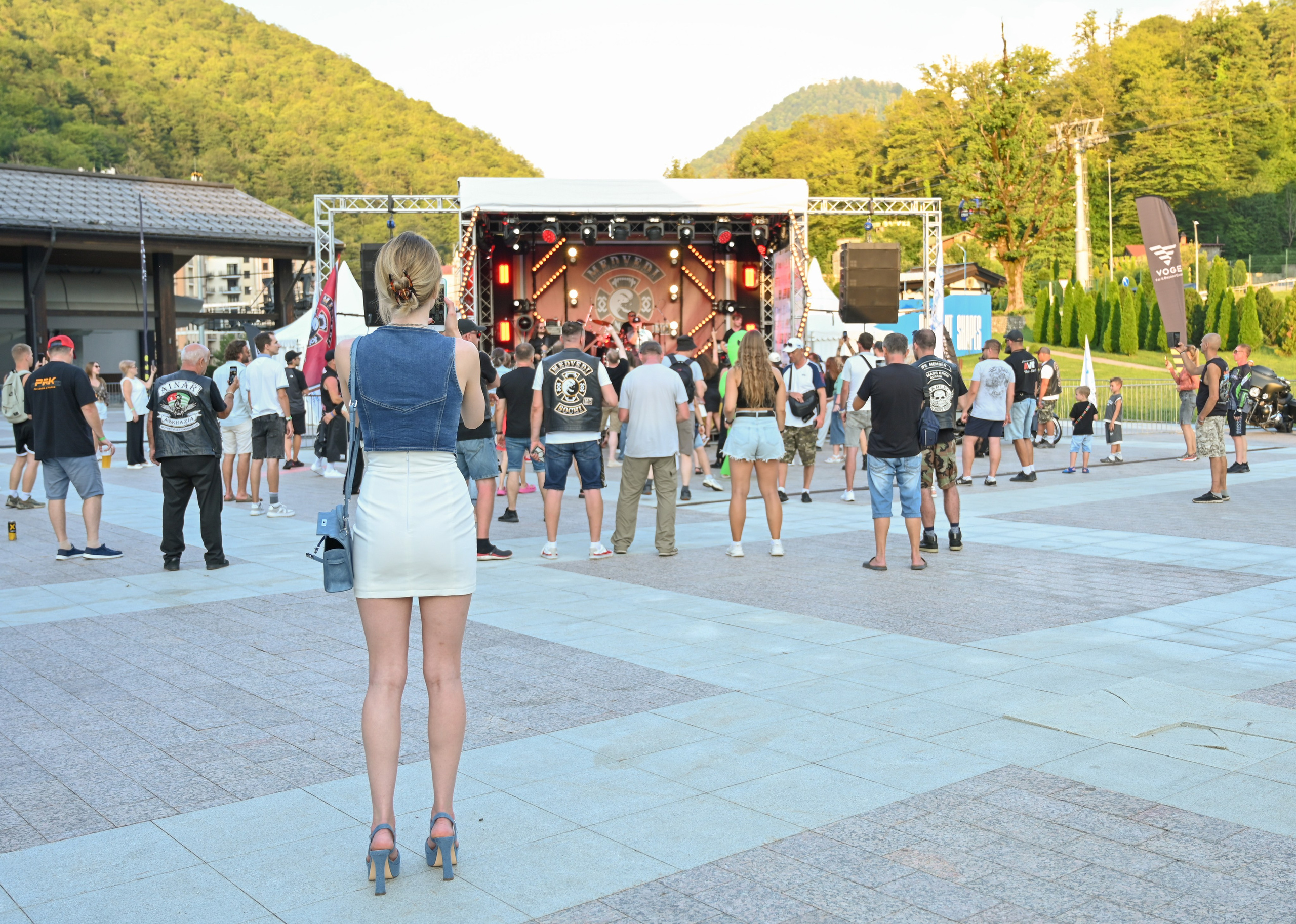 11- ый Ежегодный Байк Фестиваль " Медвежья МОТО ПОЛЯНА». Фотографирую счастливых людей в Сочи