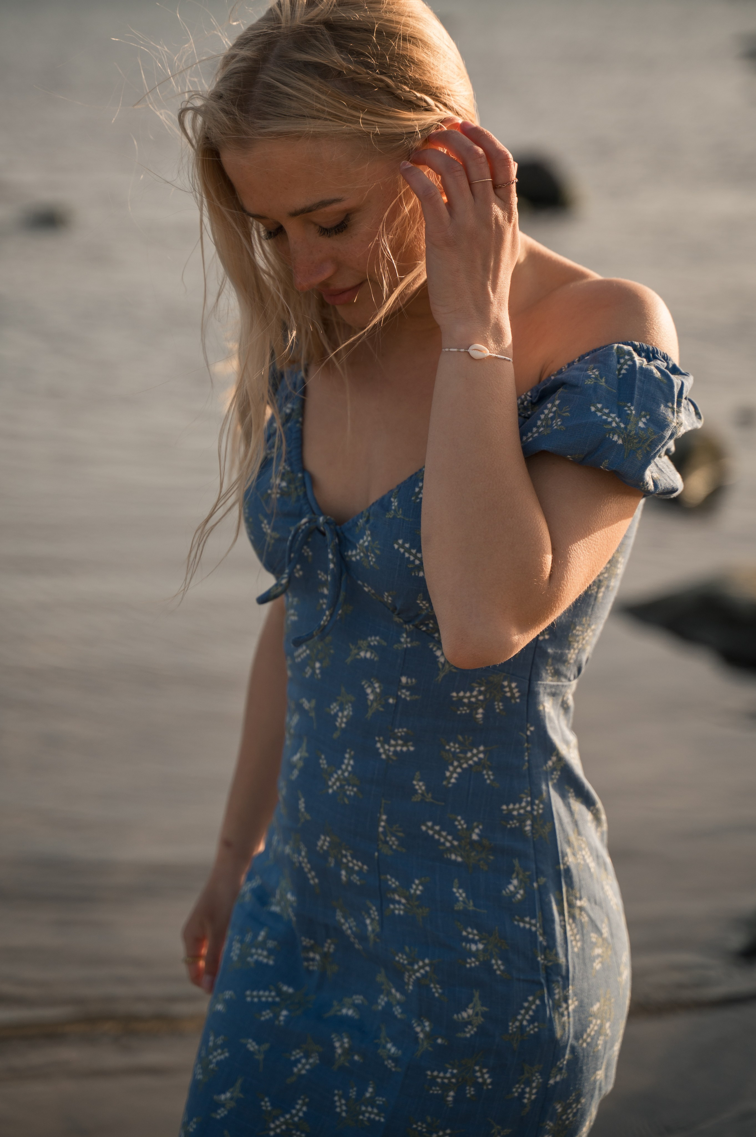 Porträttfotografering på Skrea Strand i Falkenberg. Bröllops- och familjefotograf i Halmstad | Valentina