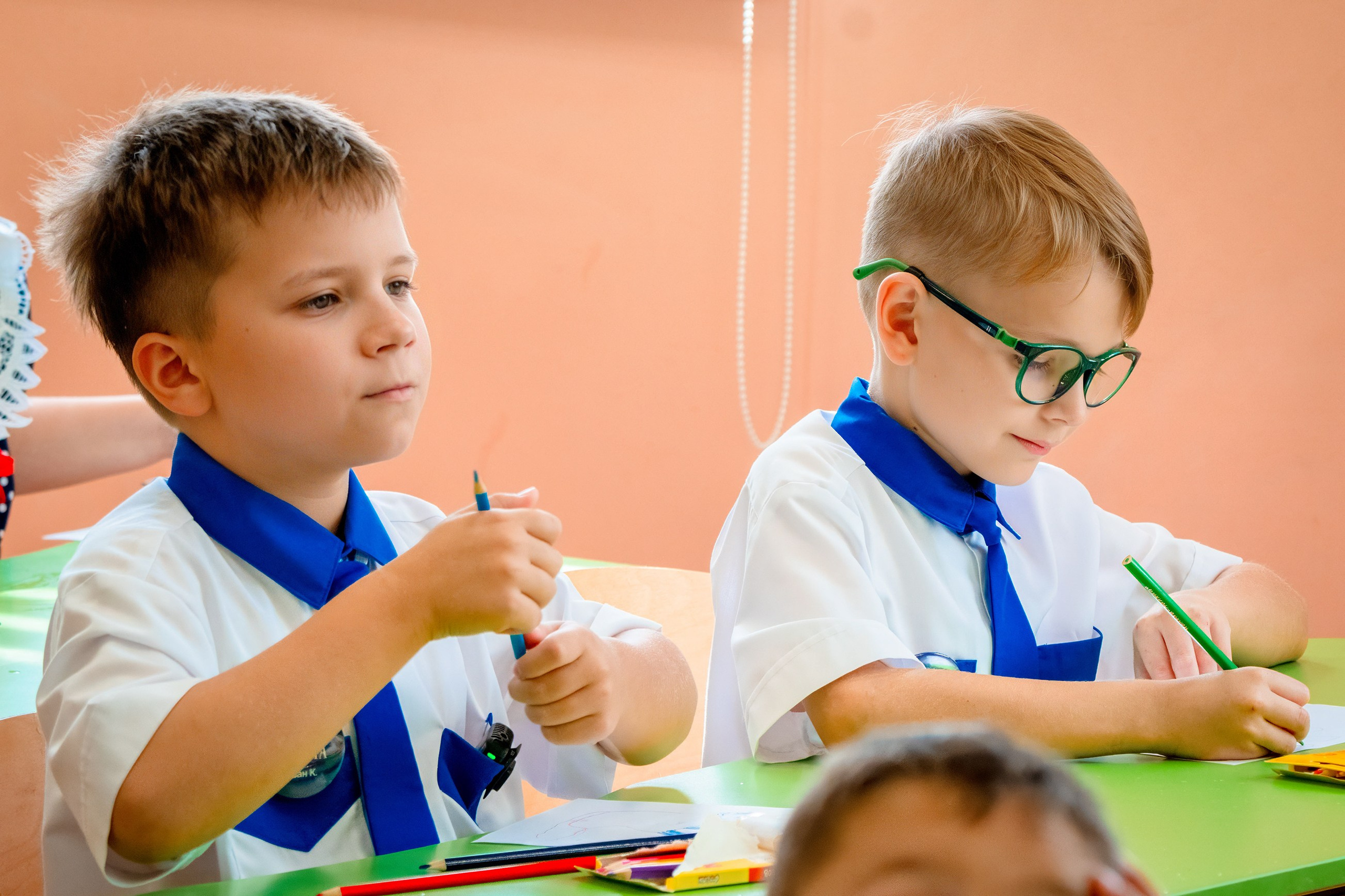 1Сентября_ ЮВЕНТА 1кл_Гимназия 92. Фотографы из солнечного Краснодара Вадим и Надежда Митус