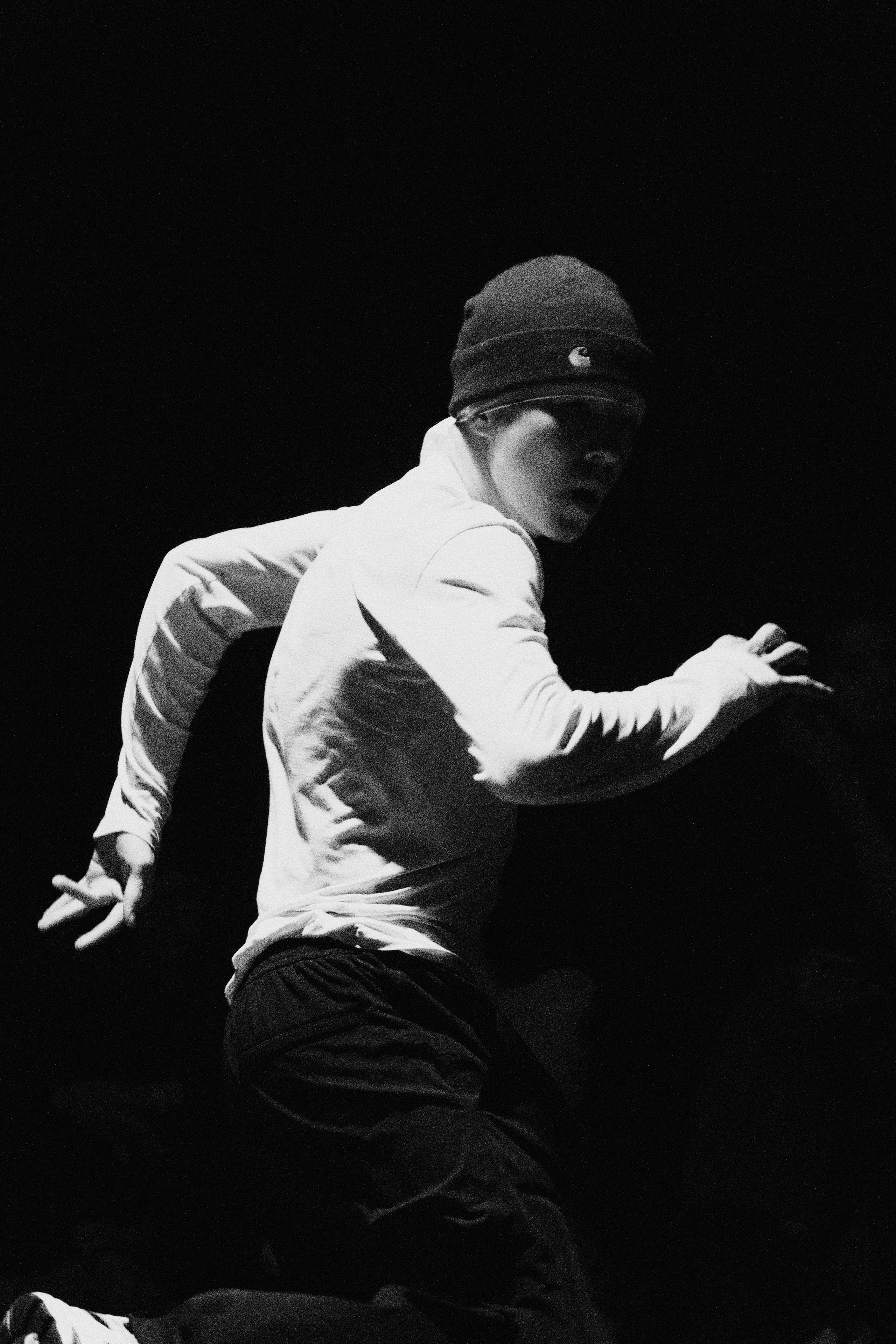 Танец. Аня белка — художница и фотограф