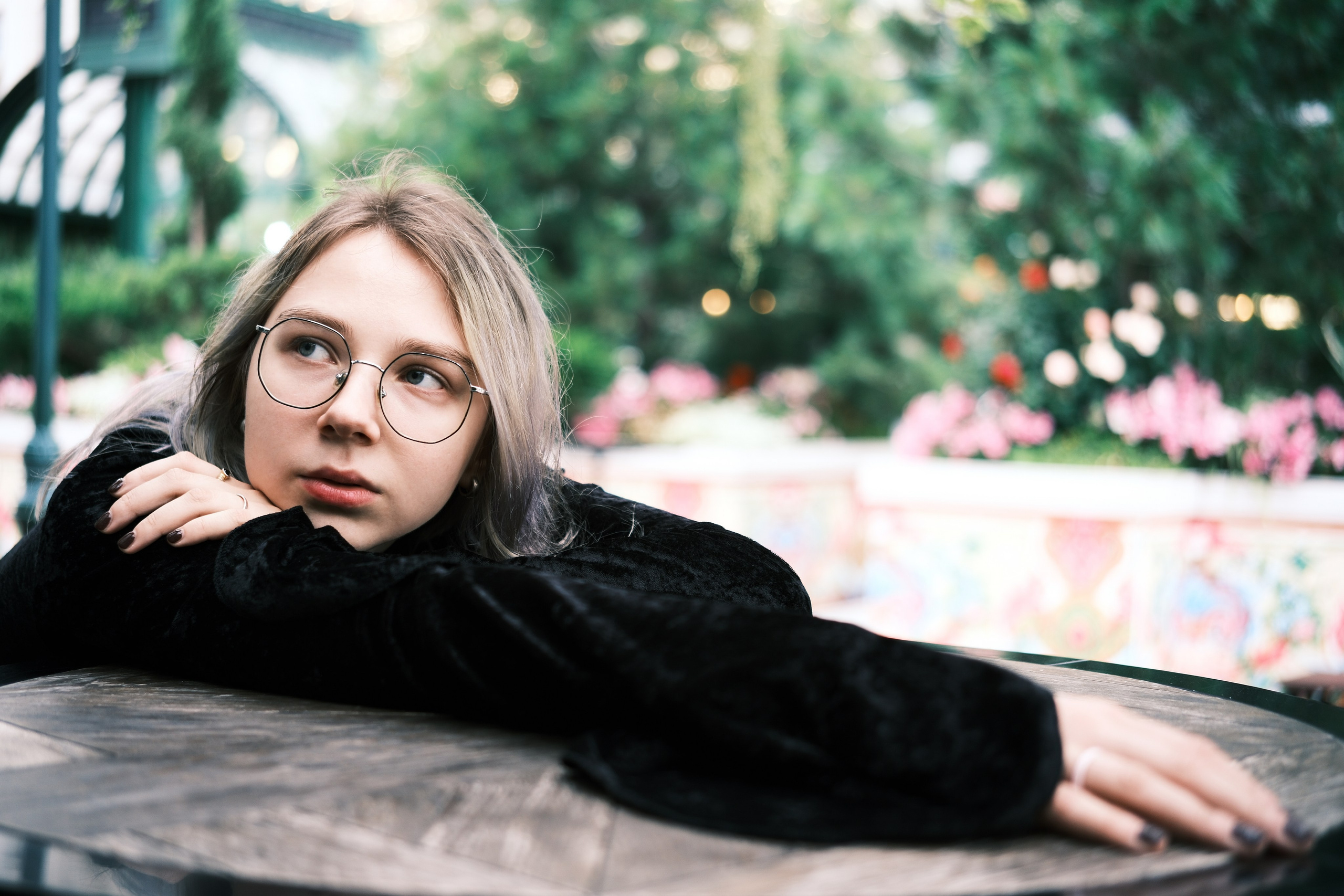 Александра — стритик. Фотограф в Москве Михаил Елизарьев