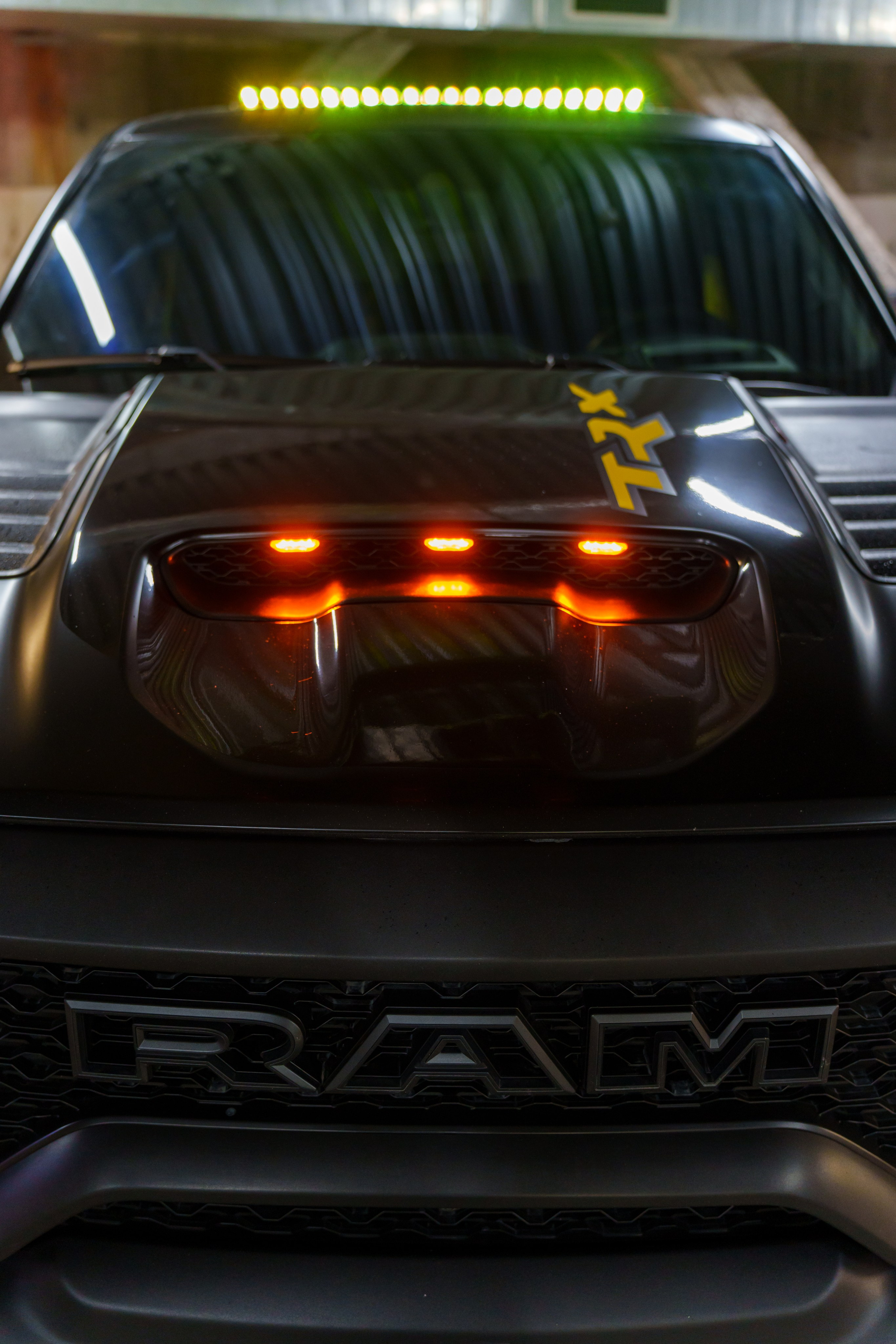 Ram Rebel TRX. Фотограф, видеограф и пилот дрона на Байкале