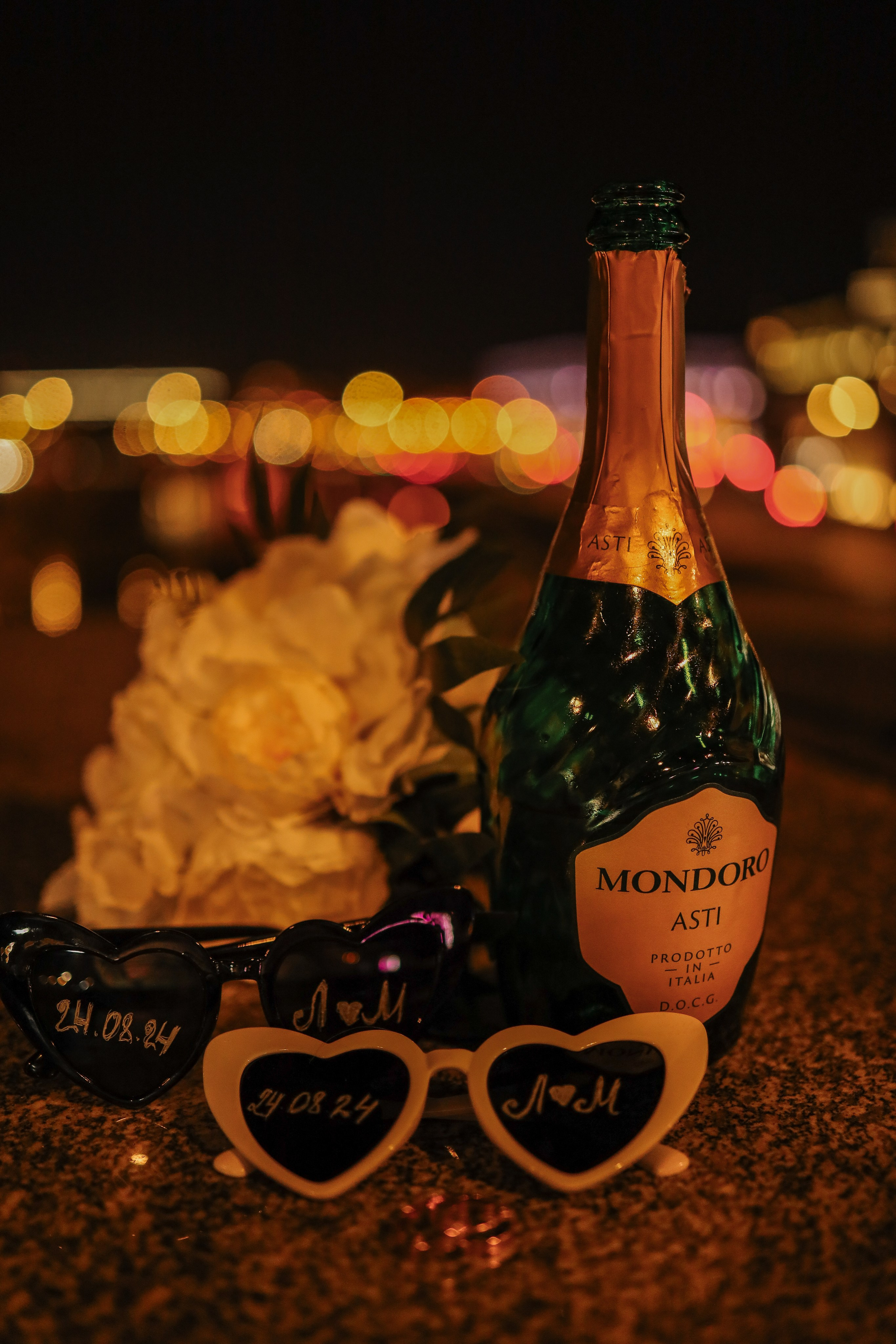 М. + Л.  Роспись в МФЦ, прогулка по ночной Москве. Семейный и lovestory фотограф в Москве Светлана Коняхина