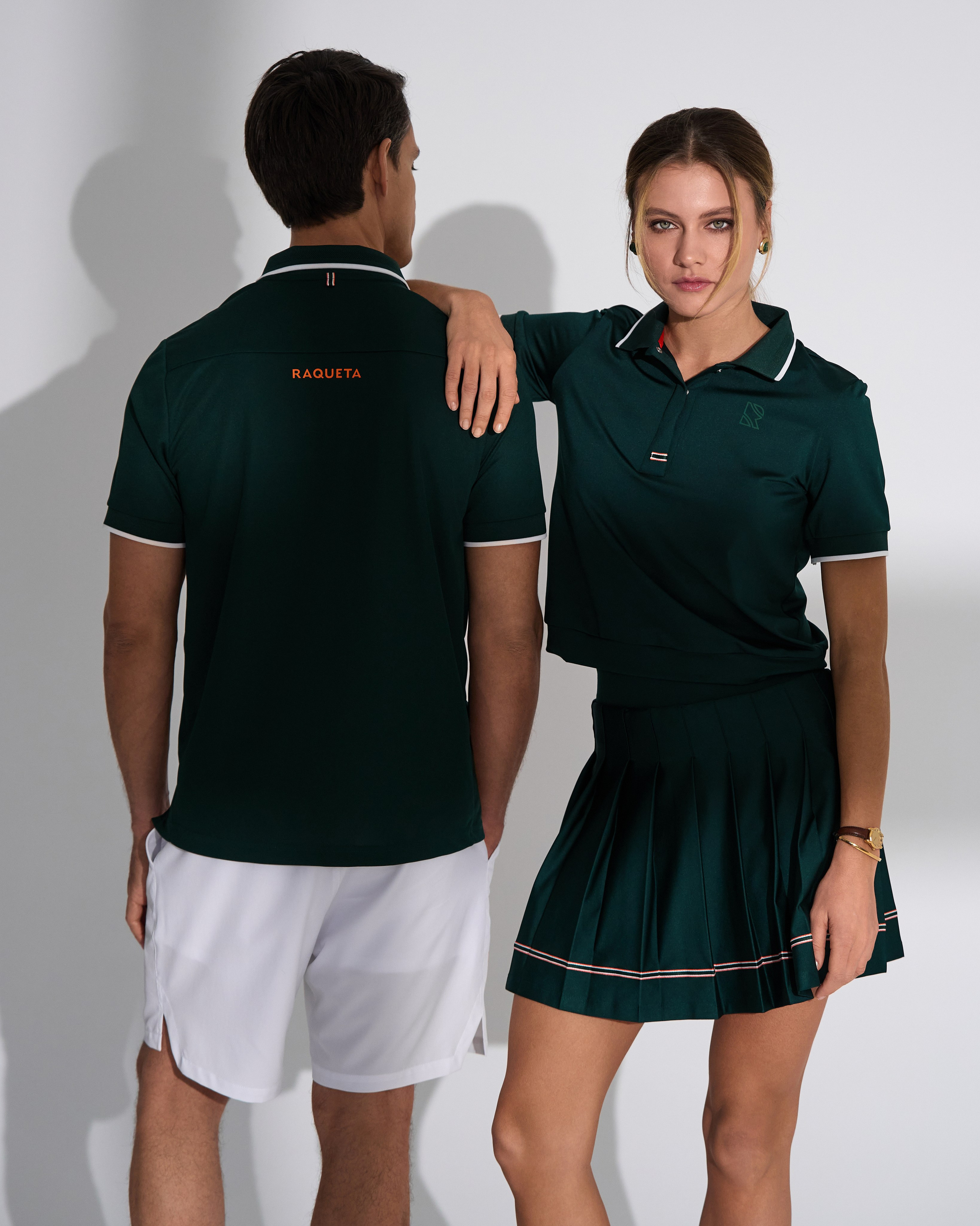 RAQUETA. 595 Production