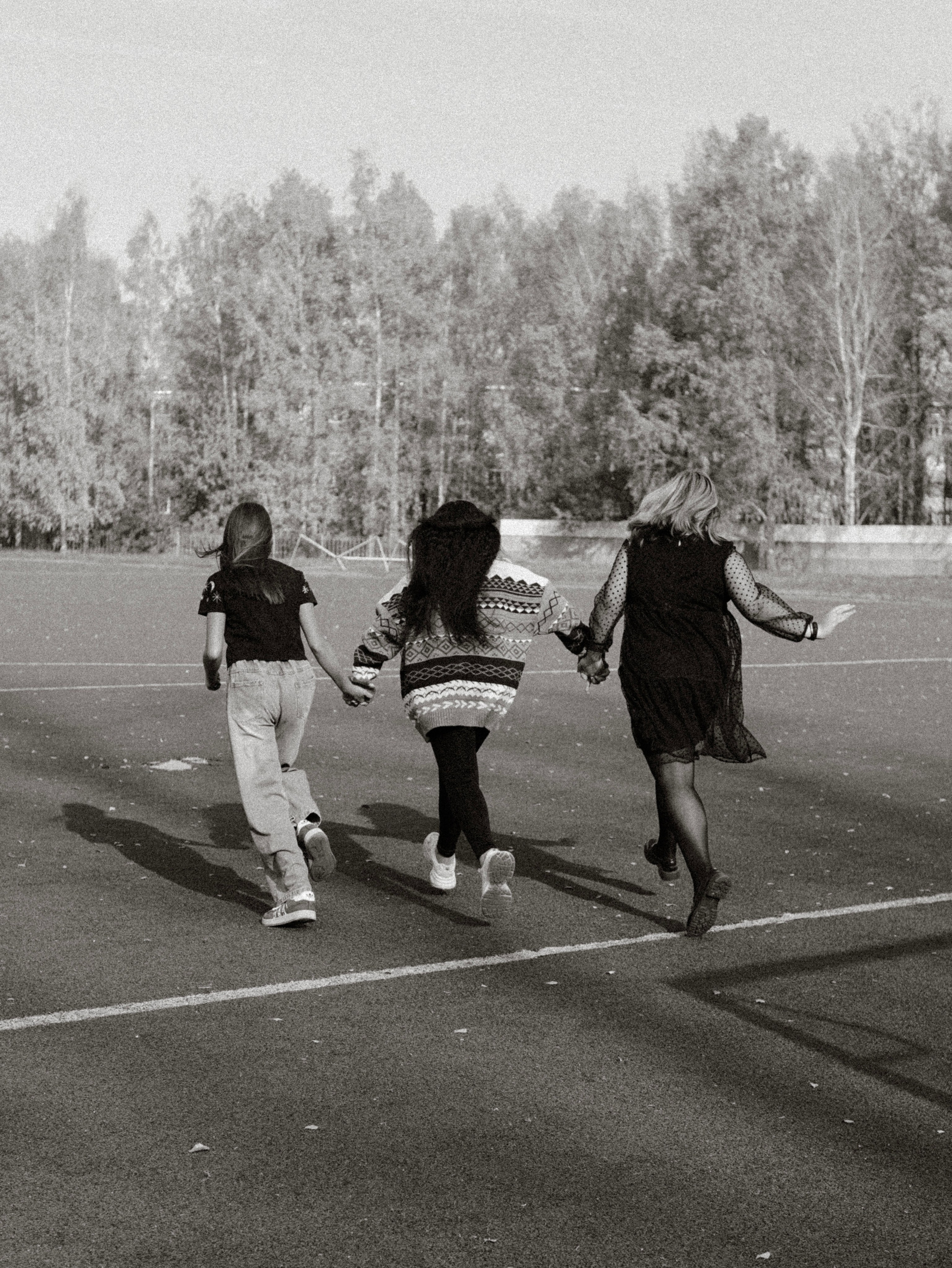 Подружки и эмоции. Фотограф в Москве — портреты, парные и семейные съемки. Юлия Мухомедова