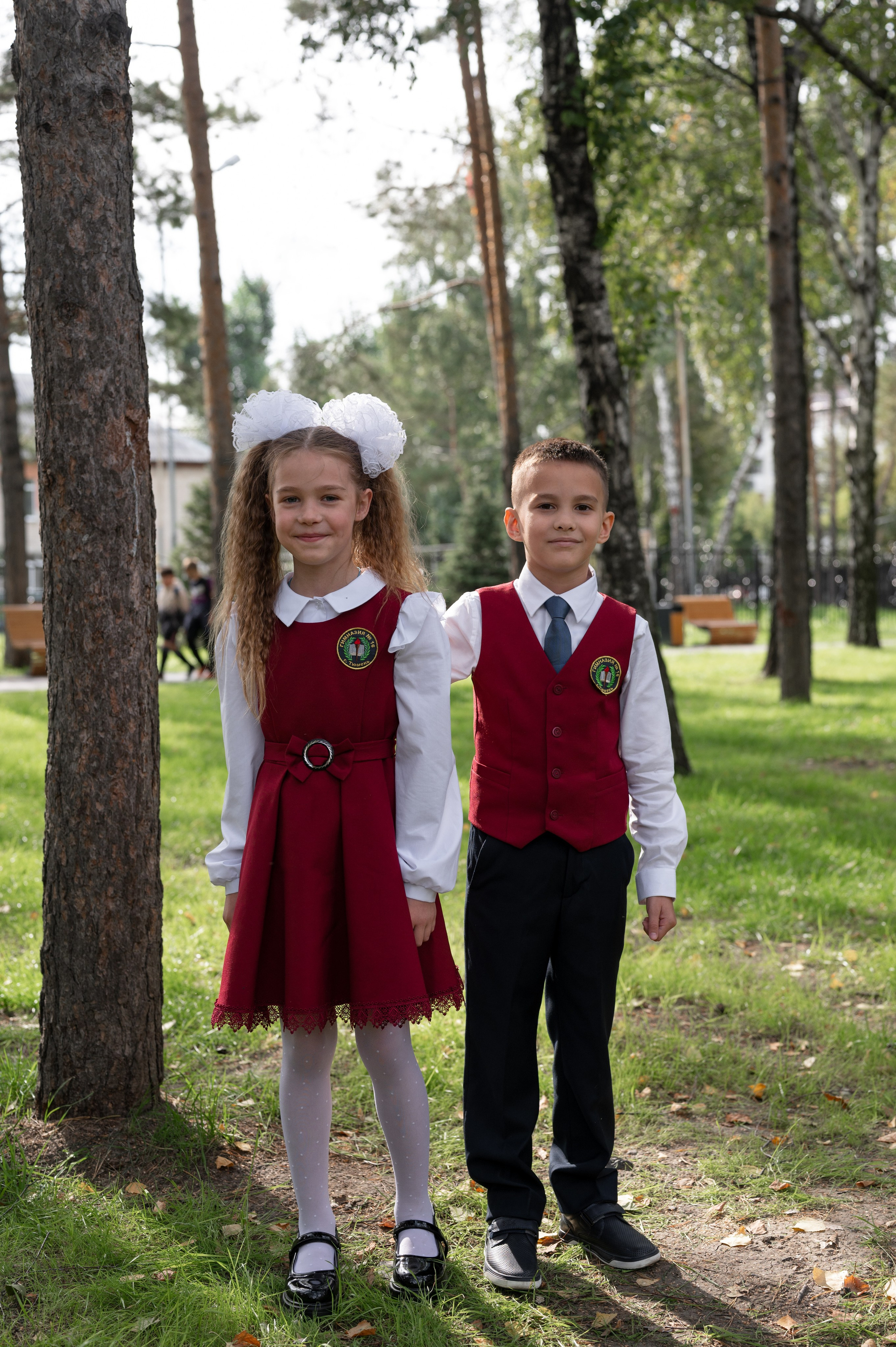 1 сентября 16 гимназия 2 класс (линейка + в классе+ на улице). Фотограф новорожденных, семейный детский в Тюмени Татьяна Морозова