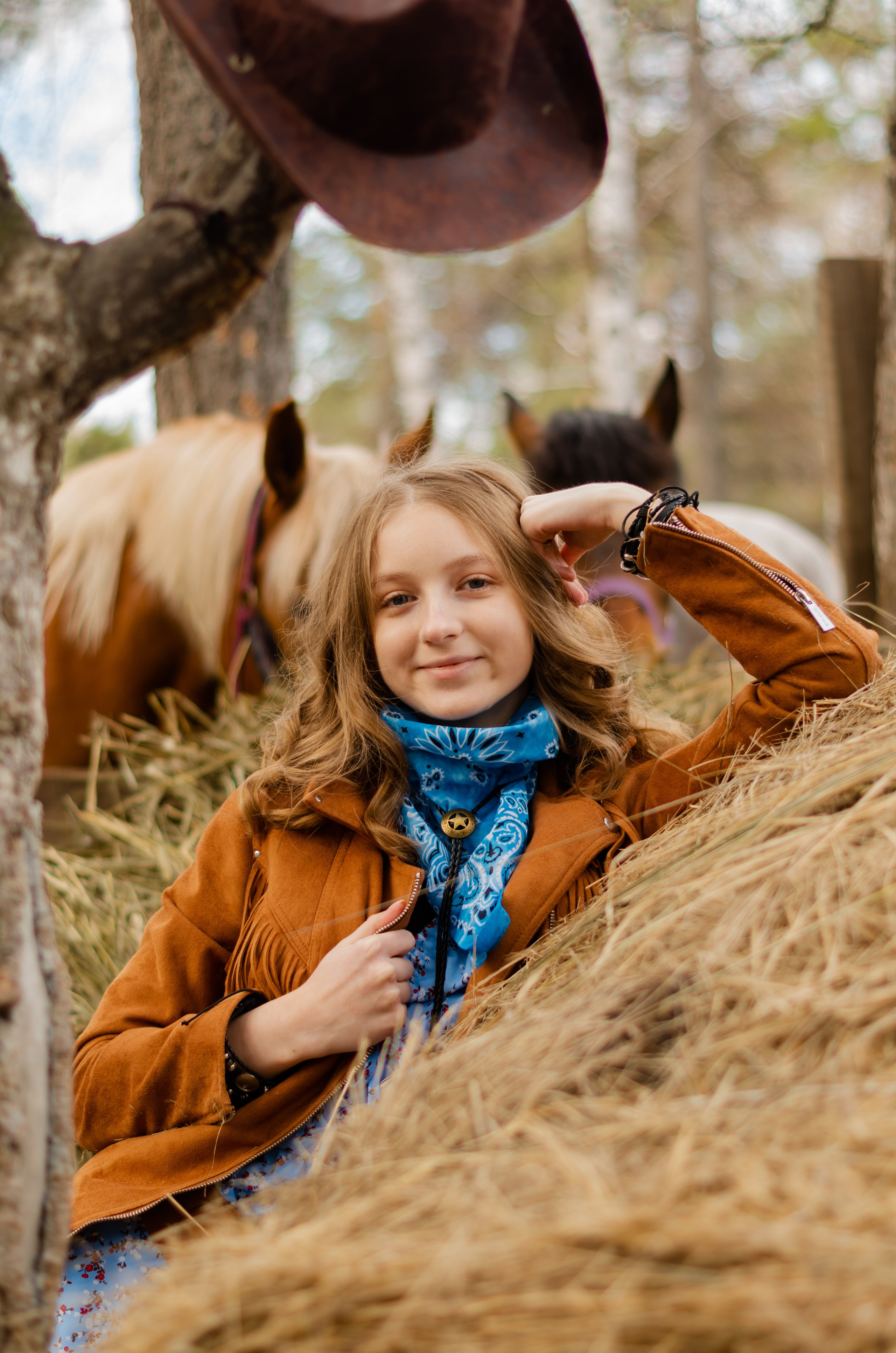 Ковбойская девчонка. Фотограф Марина Доглядная Челябинск фотосессии с лошадьми, мотоциклами