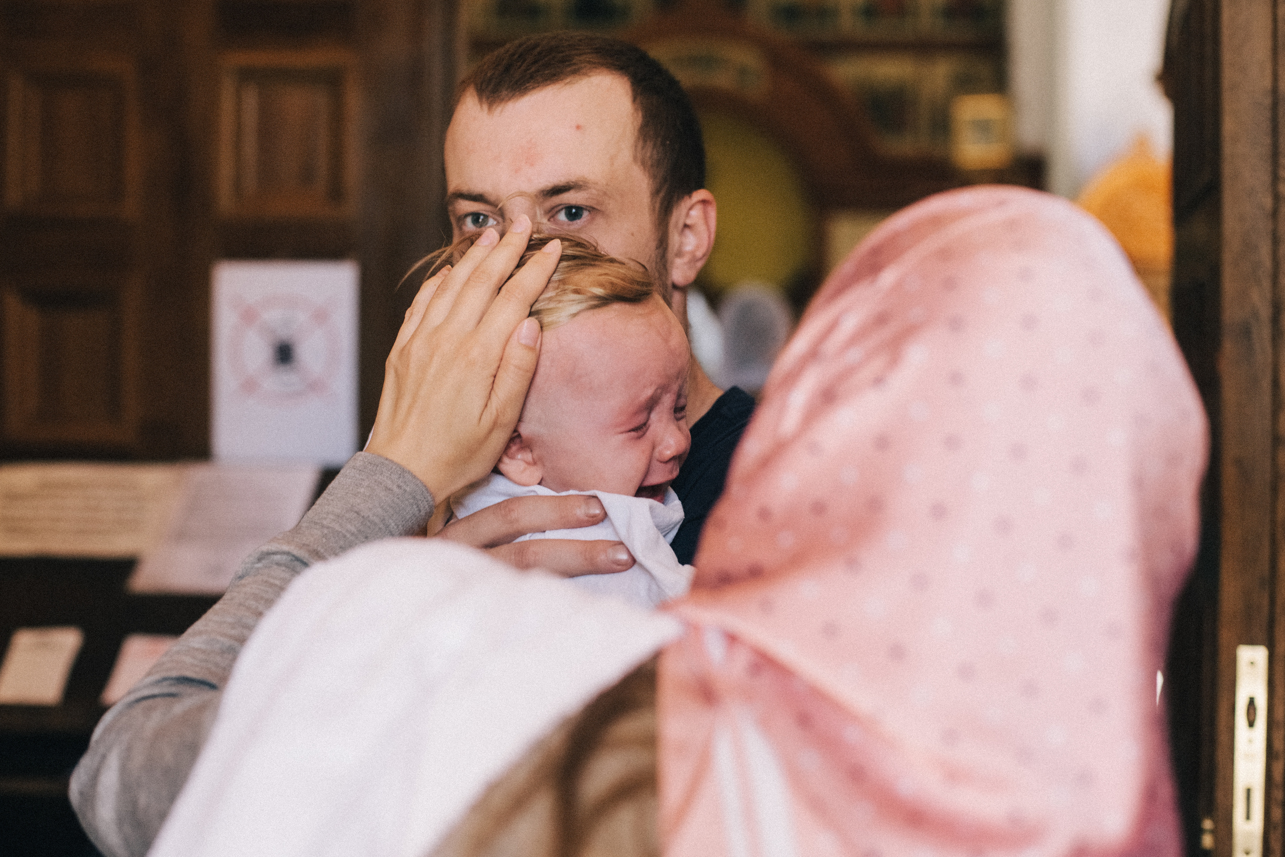 Крещение Мироши. Семейный фотограф, фотограф родов, репортажей фотограф в Санкт-Петербу