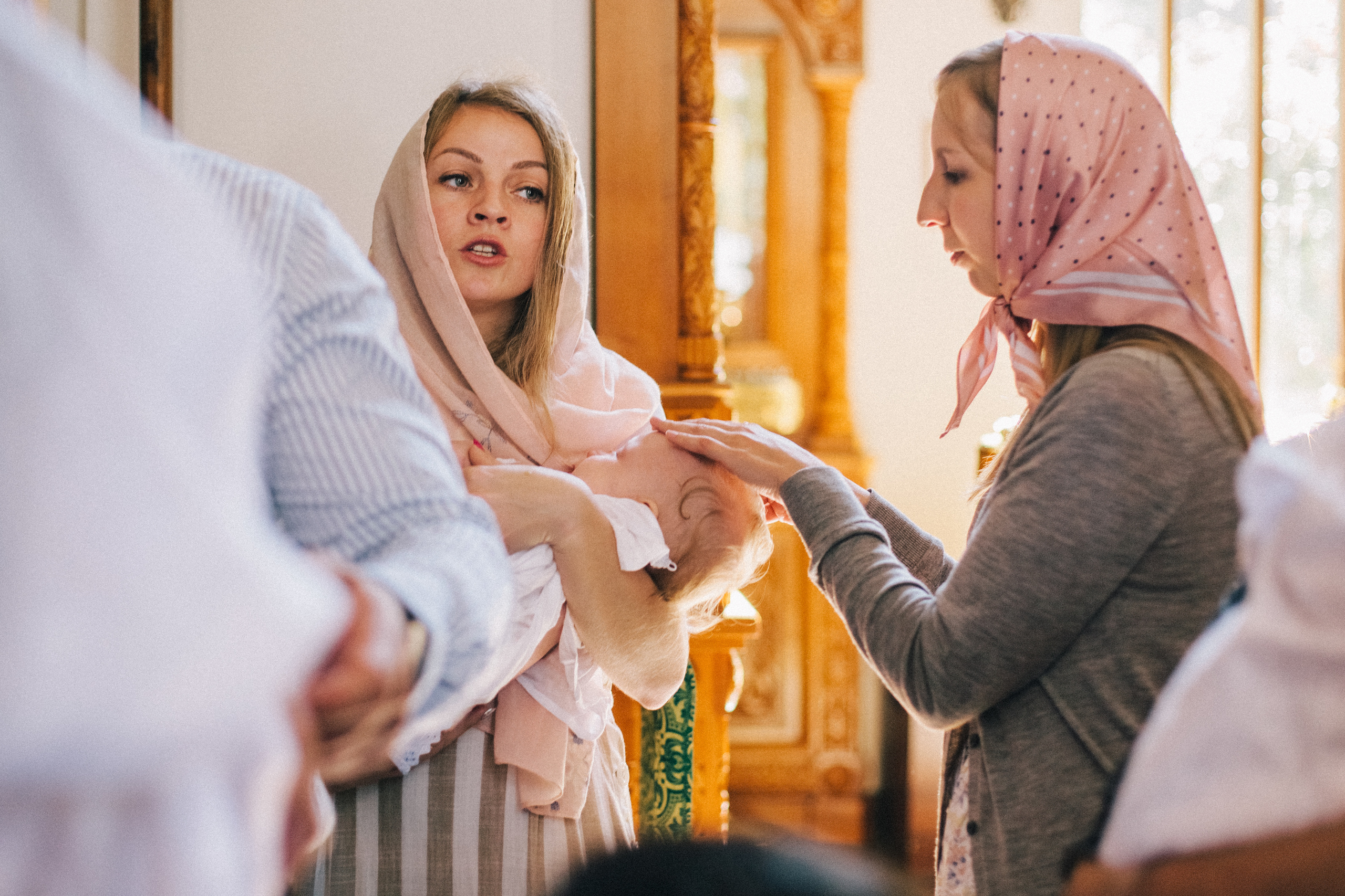 Крещение Мироши. Семейный фотограф, фотограф родов, репортажей фотограф в Санкт-Петербу