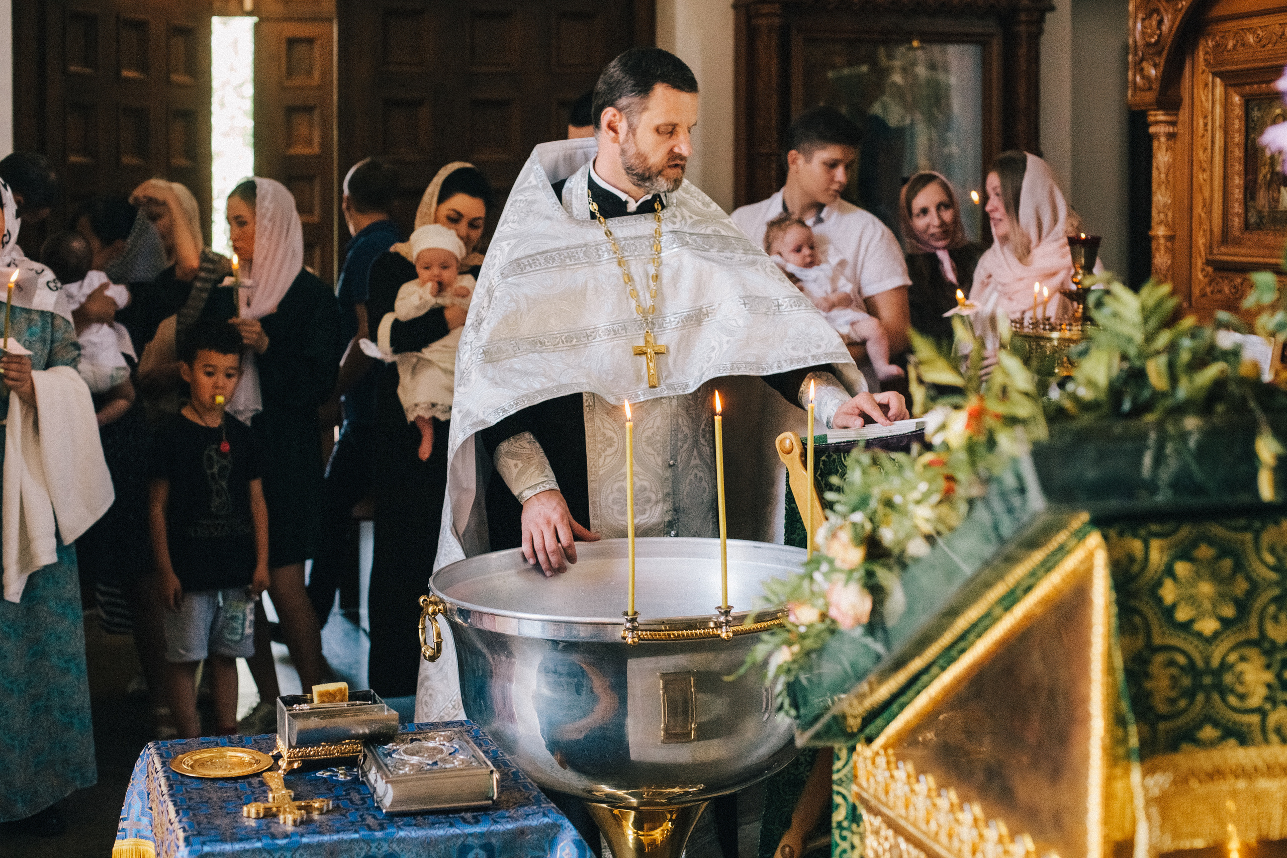 Крещение Мироши. Семейный фотограф, фотограф родов, репортажей фотограф в Санкт-Петербу