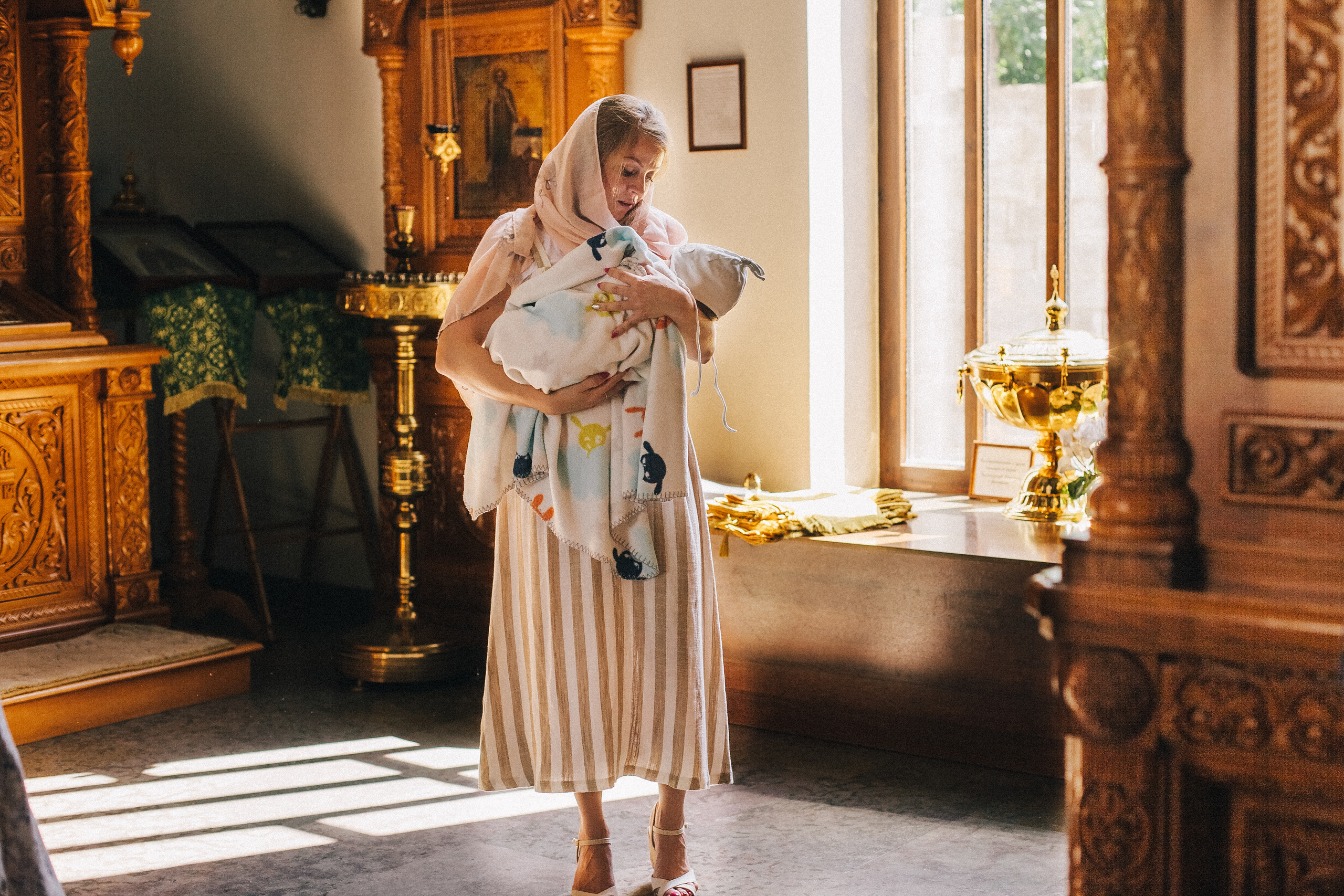 Крещение Мироши. Семейный фотограф, фотограф родов, репортажей фотограф в Санкт-Петербу